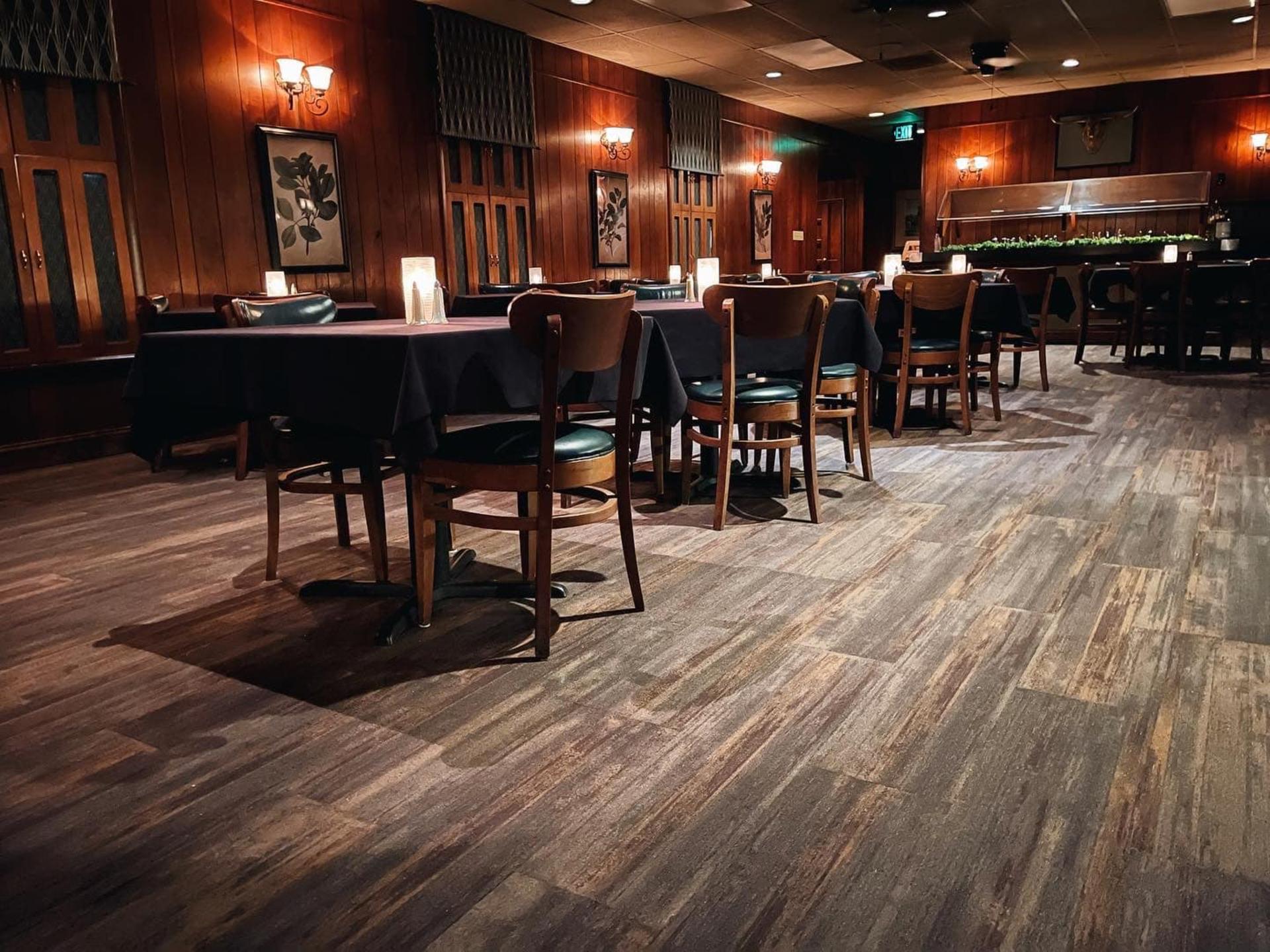 Banquet Room 