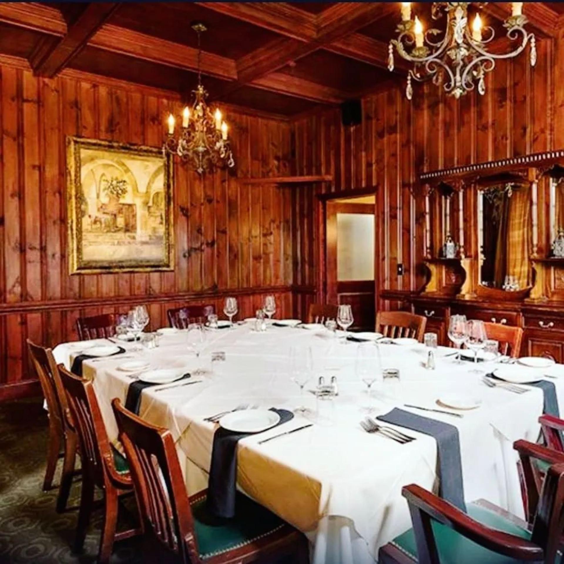 Vinnie's Private Rooms