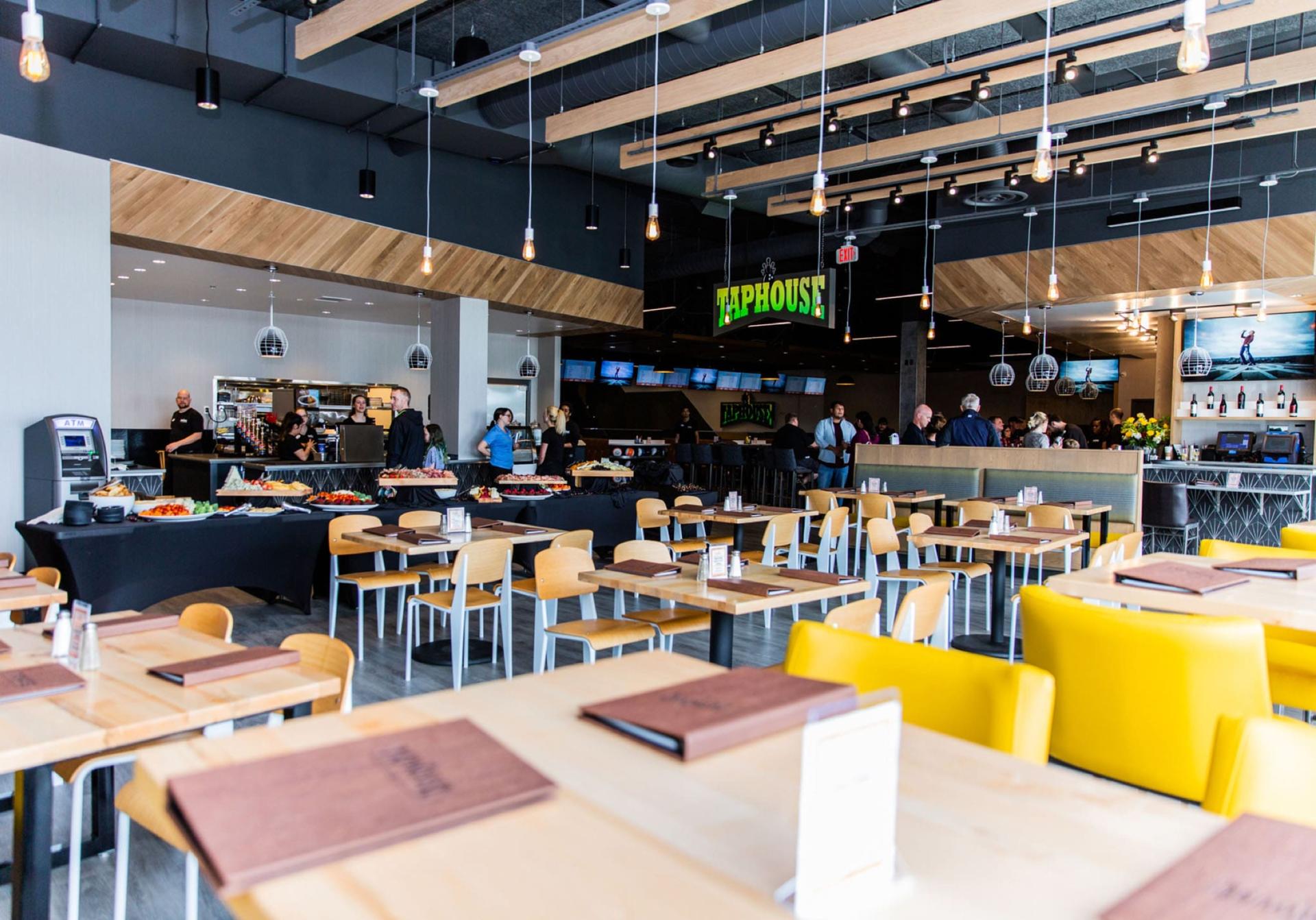 Taphouse Restaurant Seating