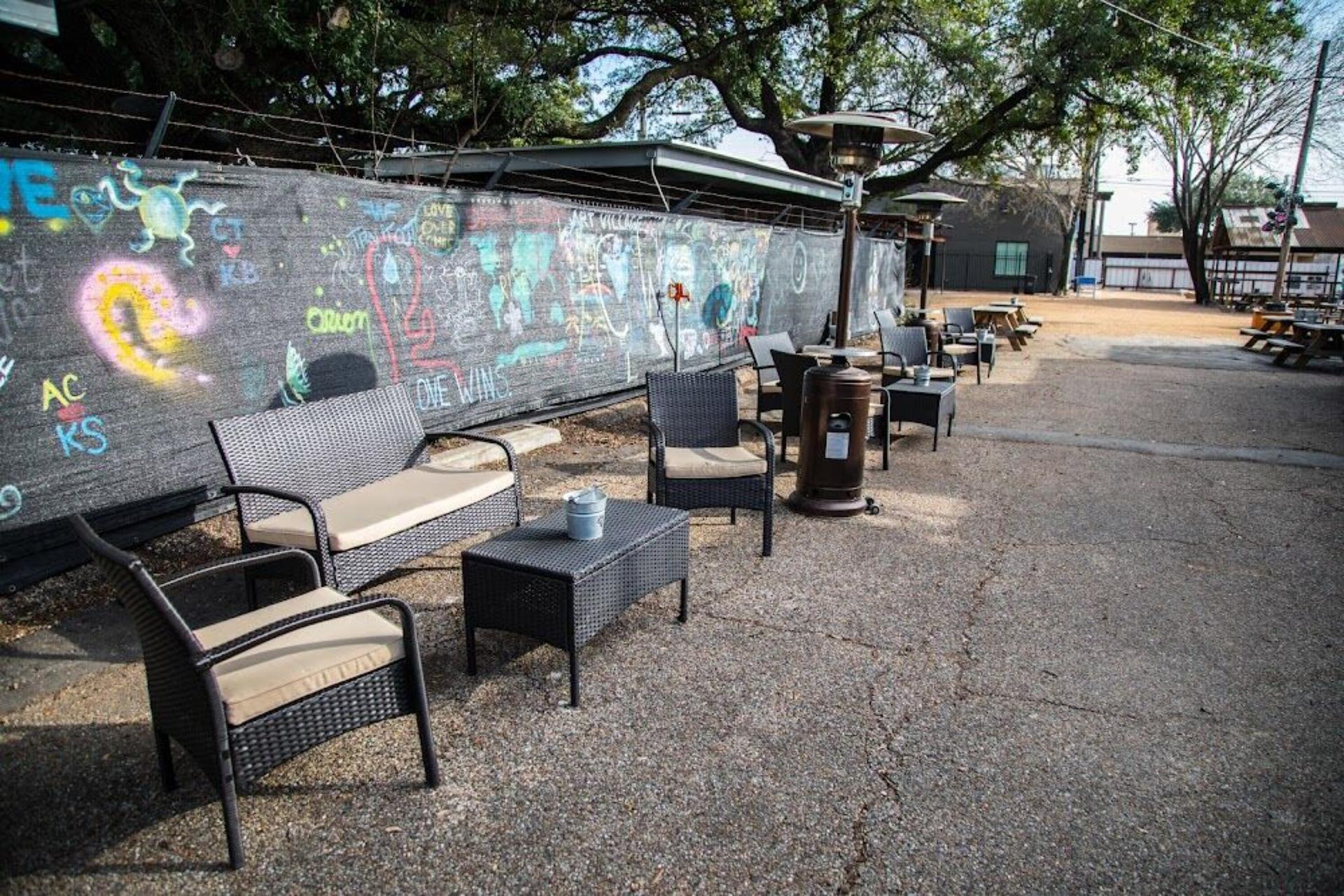 Deep Ellum Art Co.