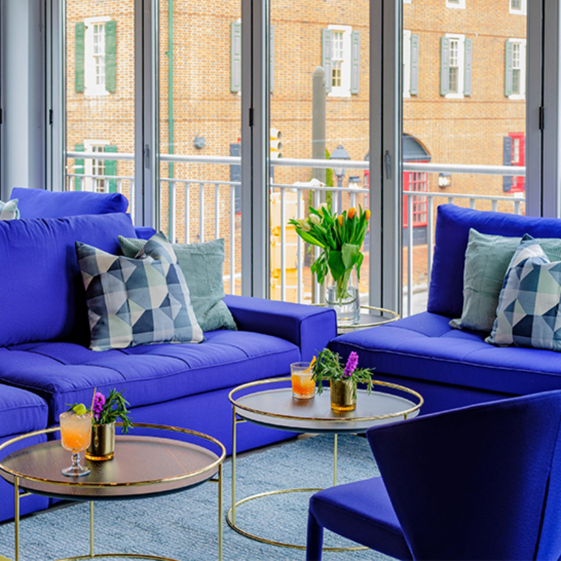 Sopra Lounge