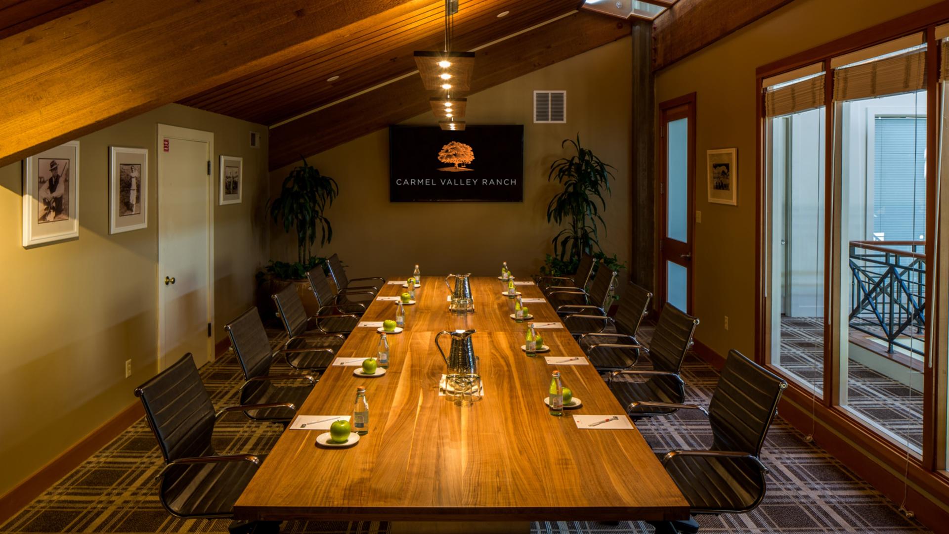 Golf Boardroom