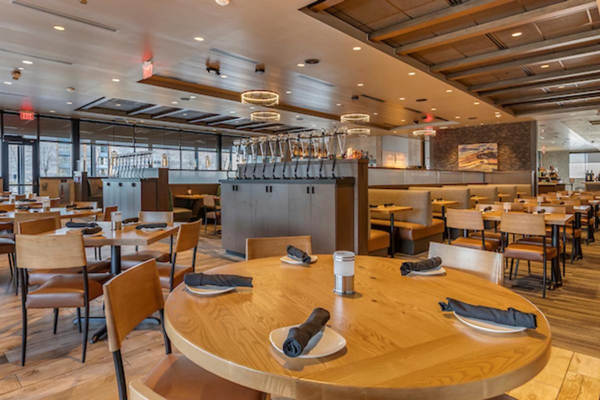 Full Restaurant