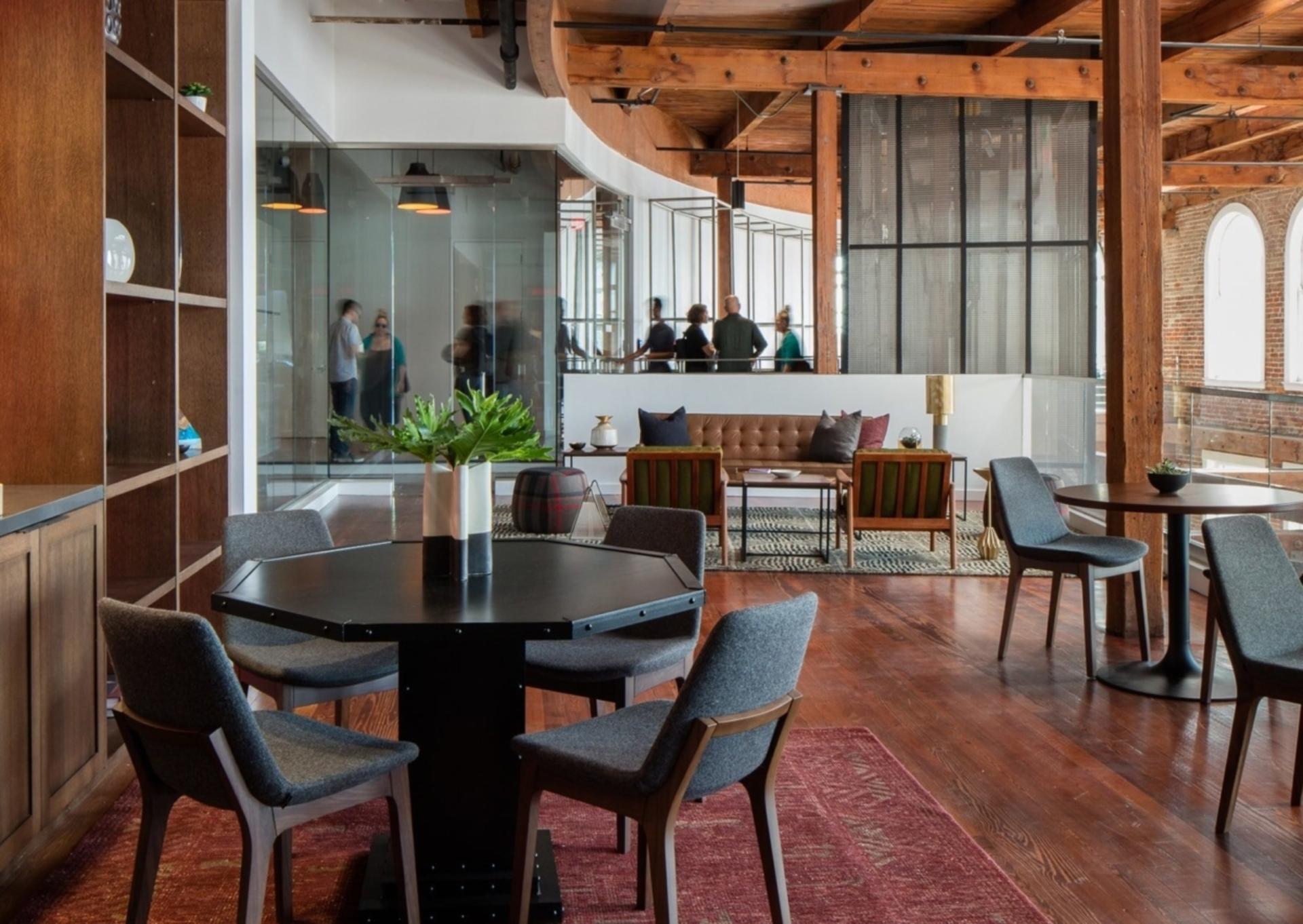 Atrium Lounge