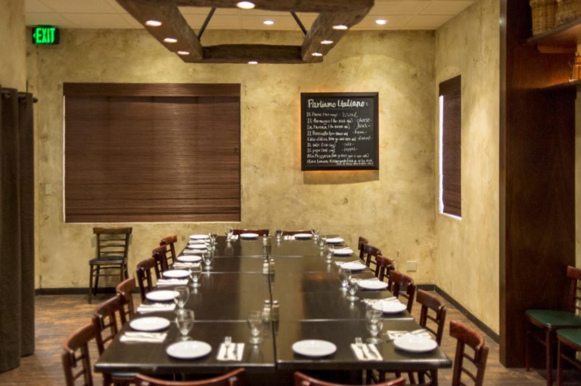 Taverna Room