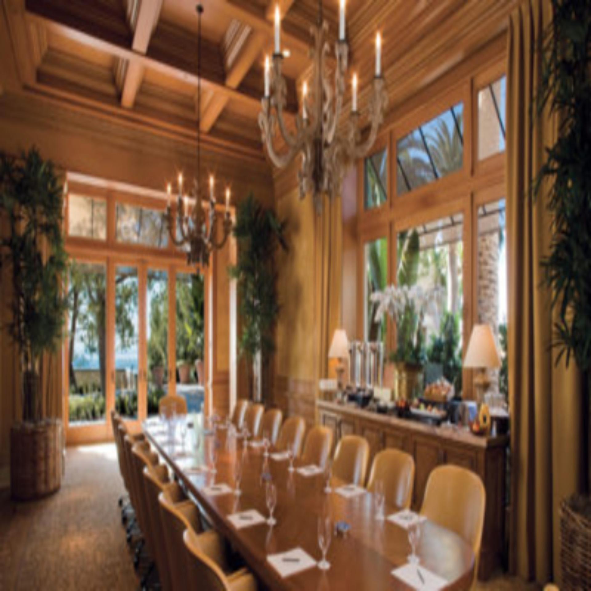 Laguna Boardroom