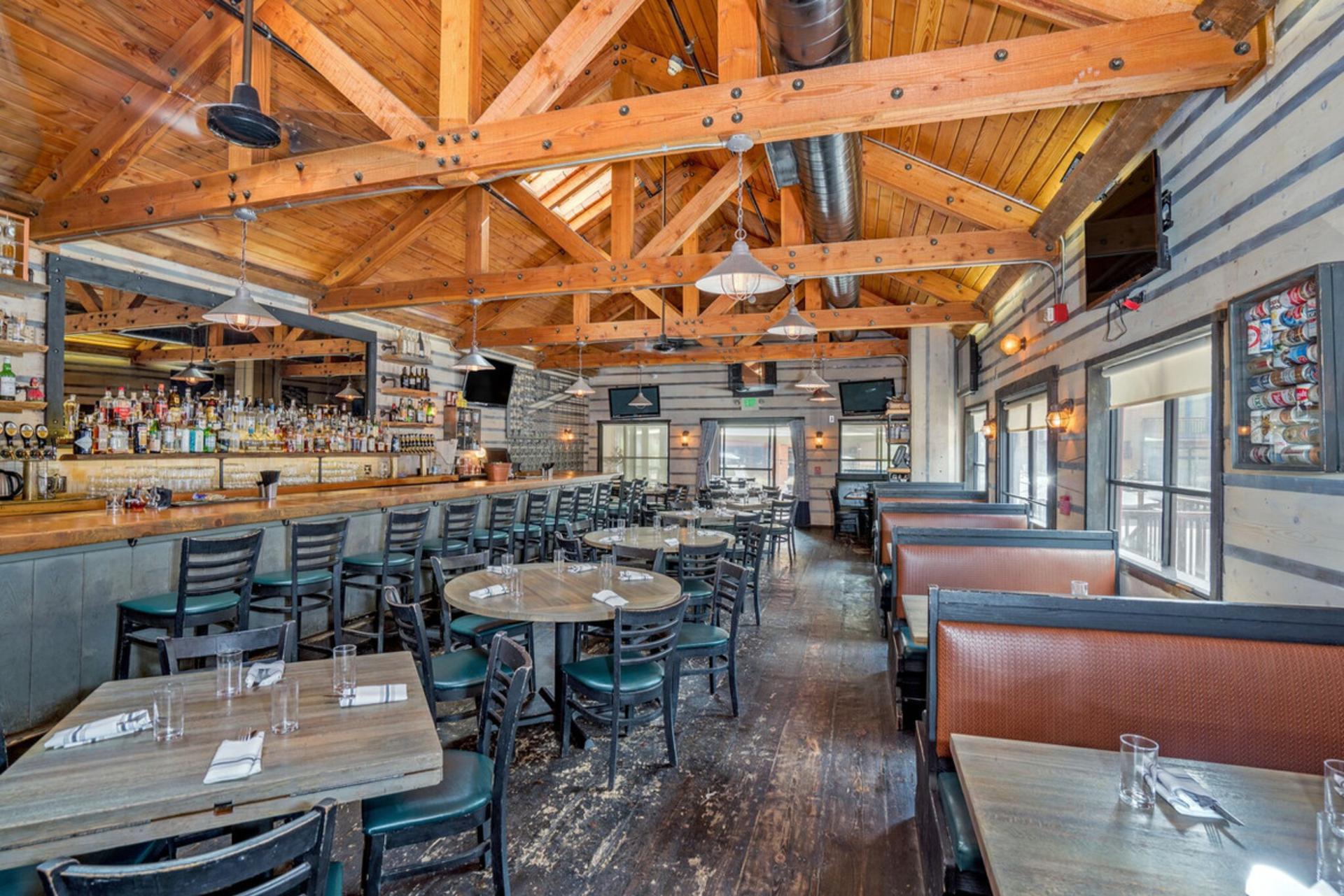 Smuggler Union Restaurant & Brewery