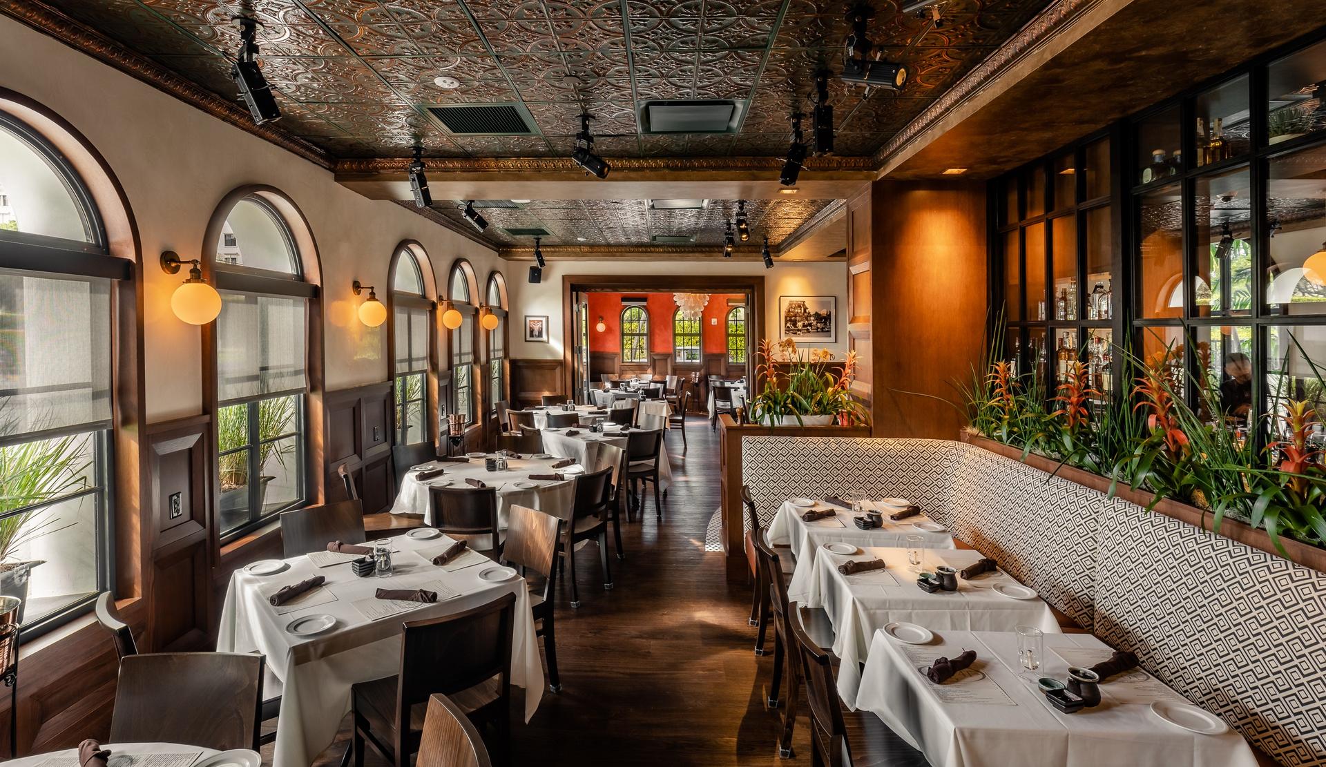 LoLa 41 Palm Beach