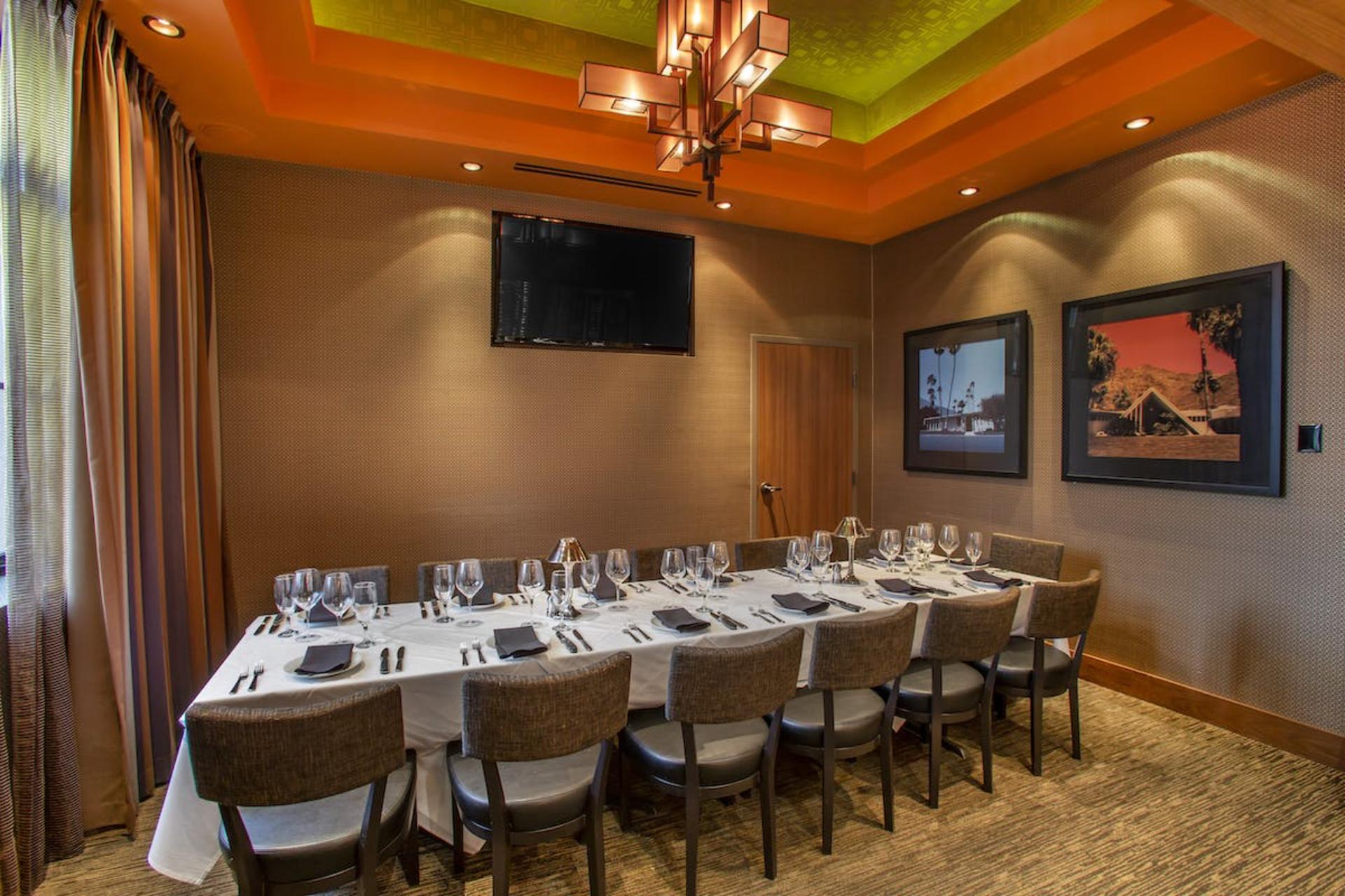 El Paseo Room