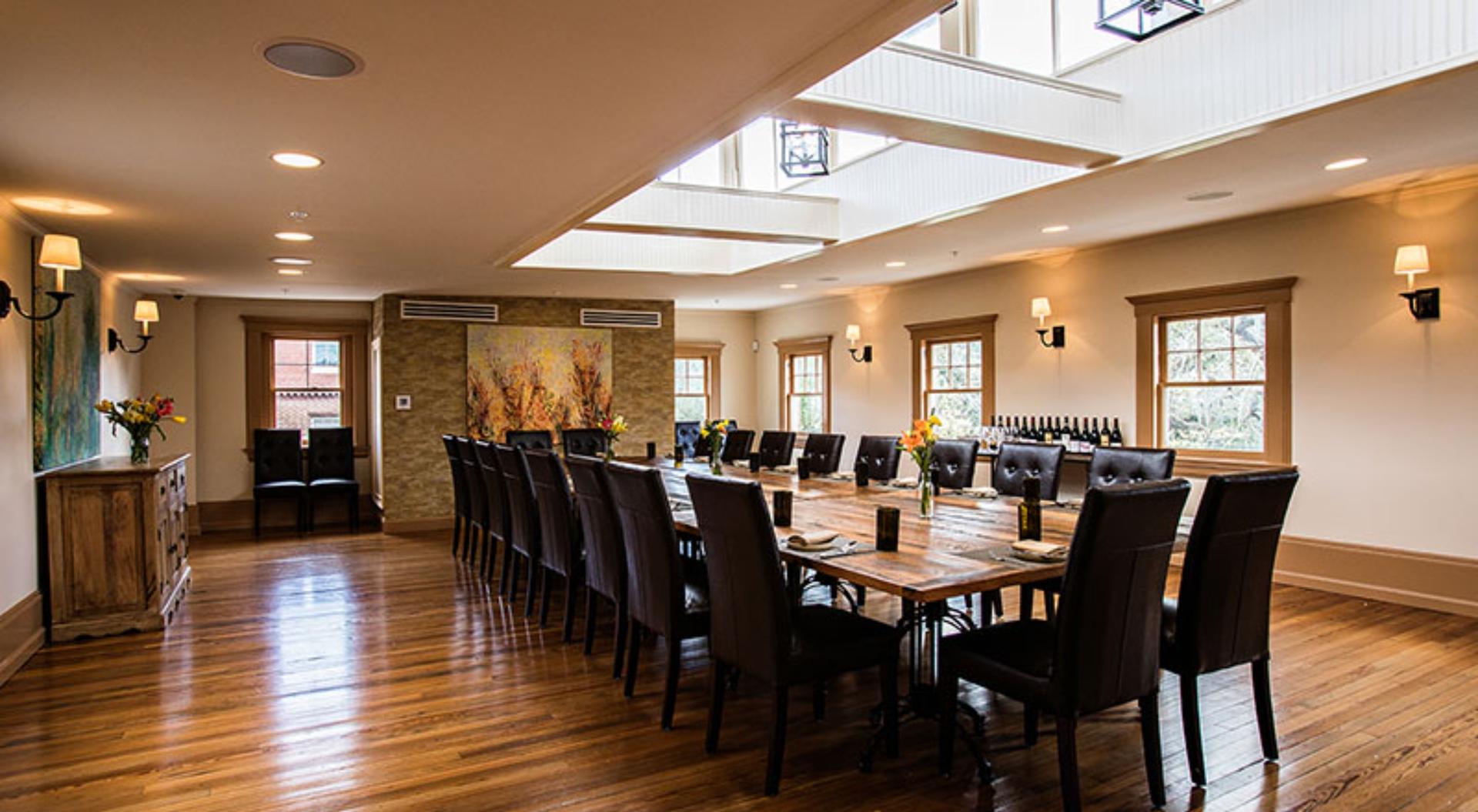  The Independent Room