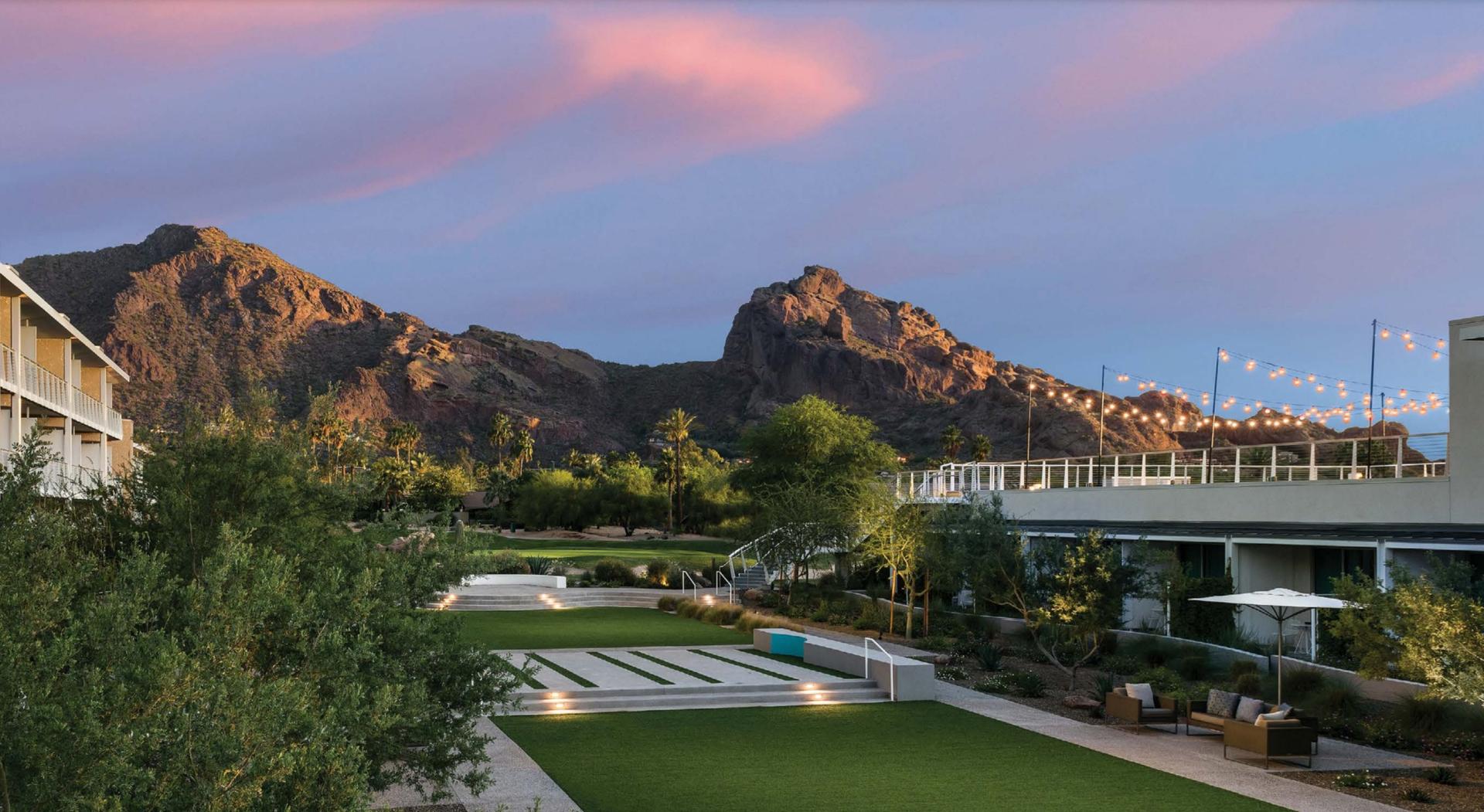 Mountain Shadows Resort Scottsdale Lawn	