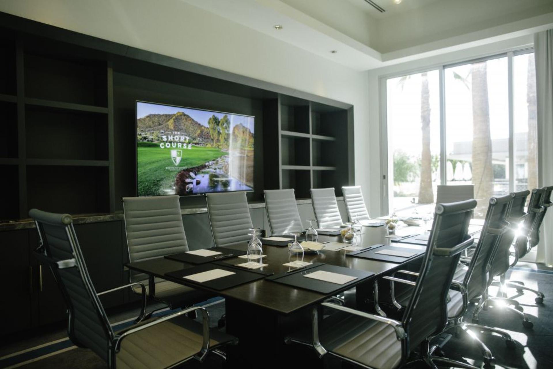 Canyon Boardroom	