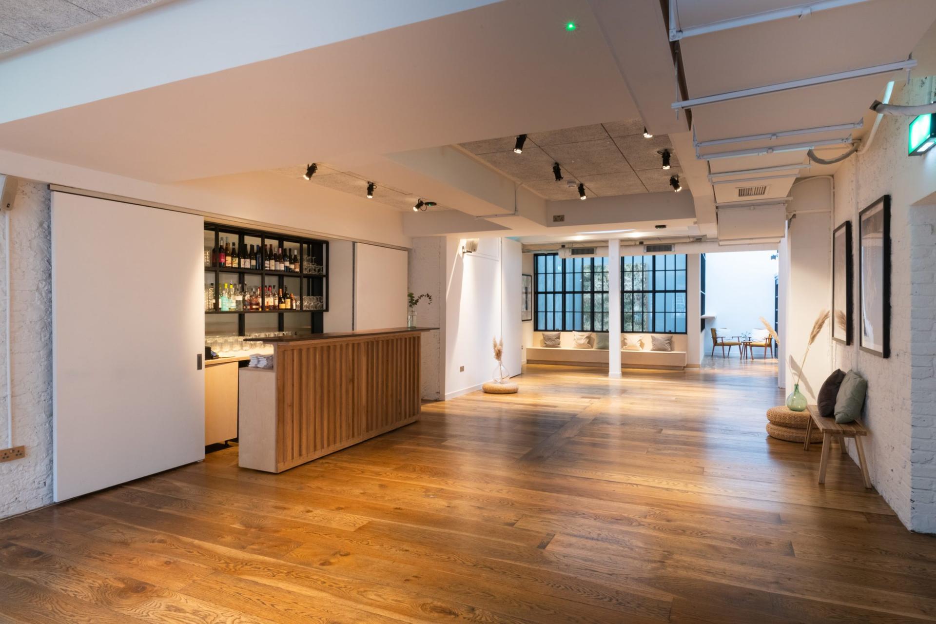 White Room - 21 Charlotte Street