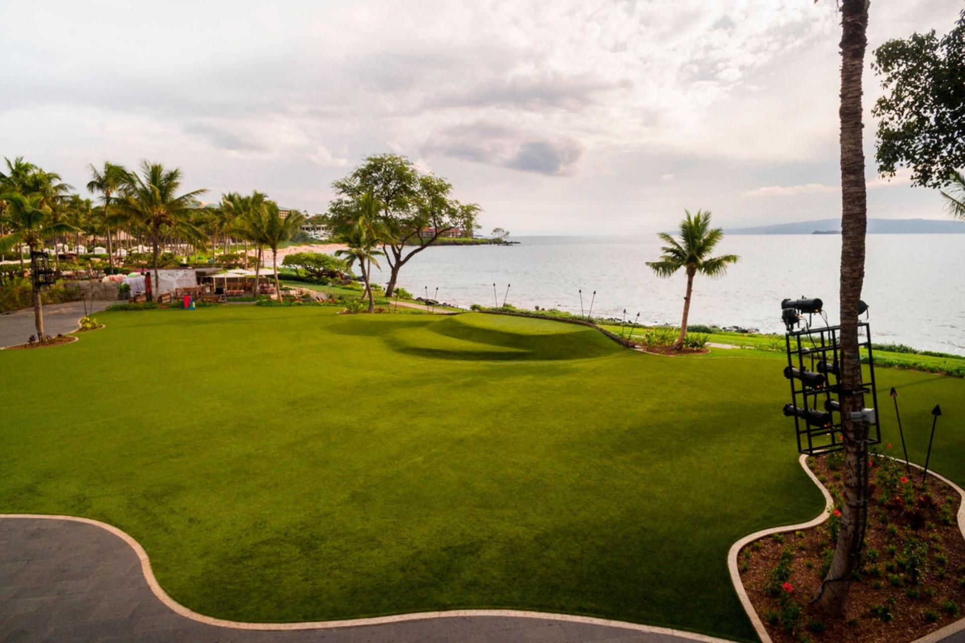 Luau Gardens
