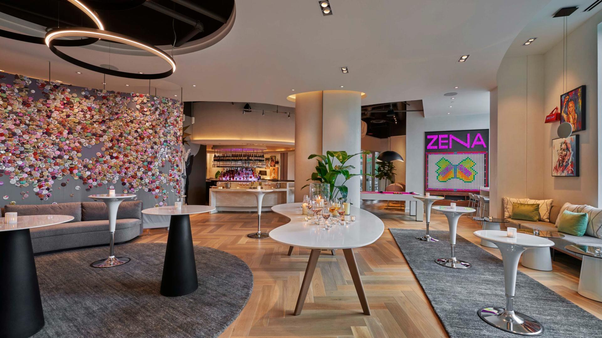 Main Bar & Lounge