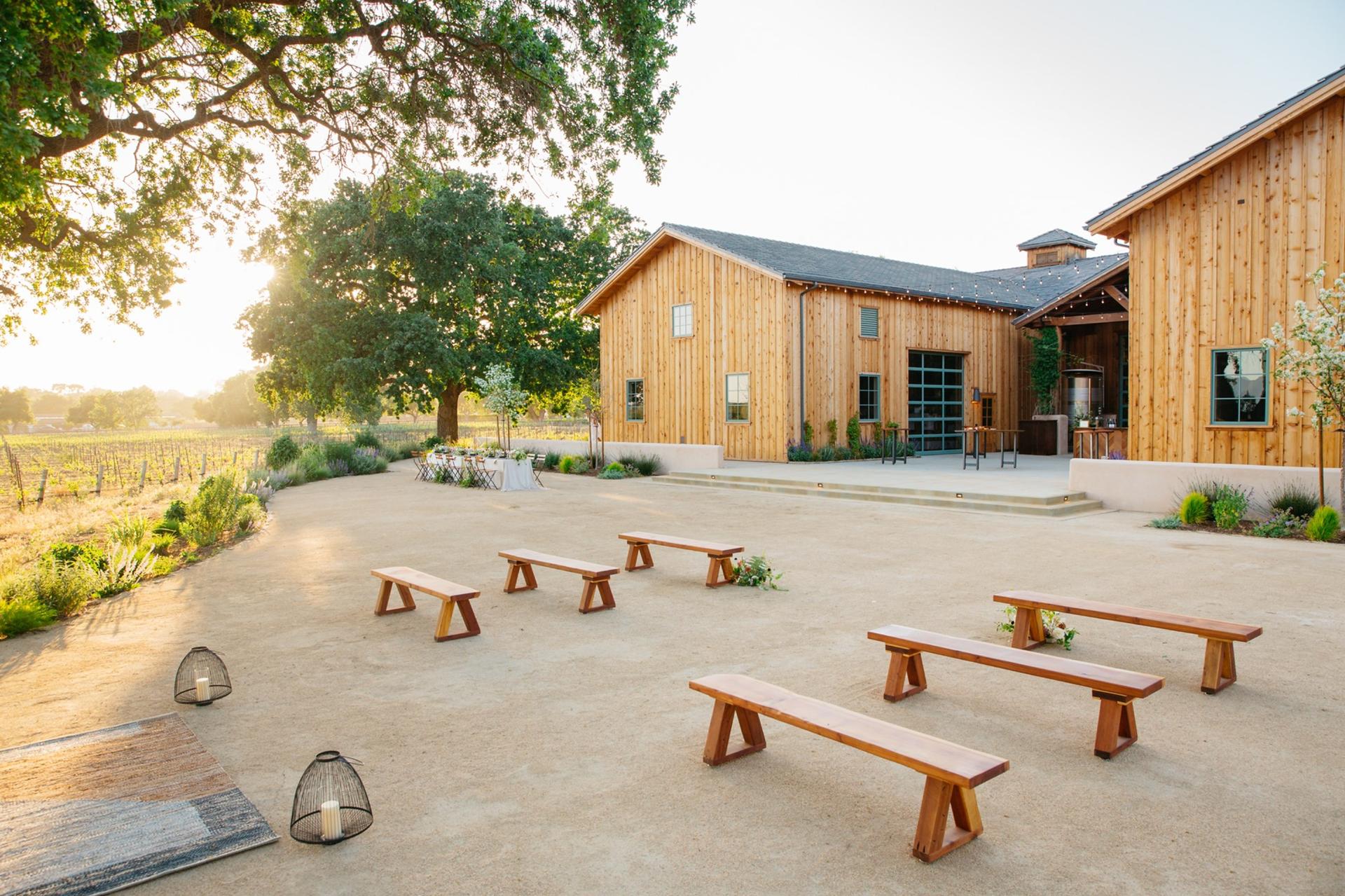 Tuxedo Barn