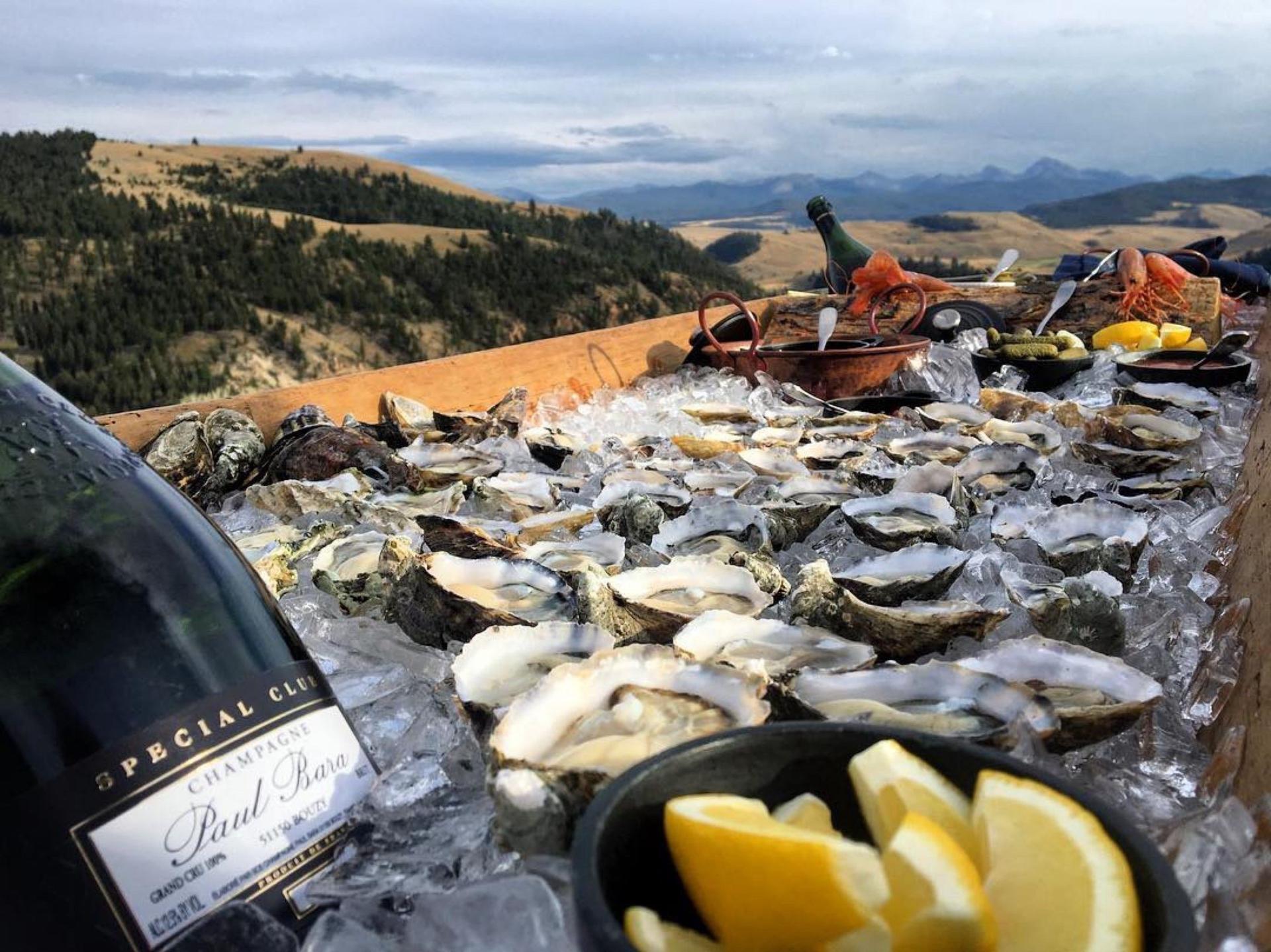 Mountain Peak Champagne Toasts