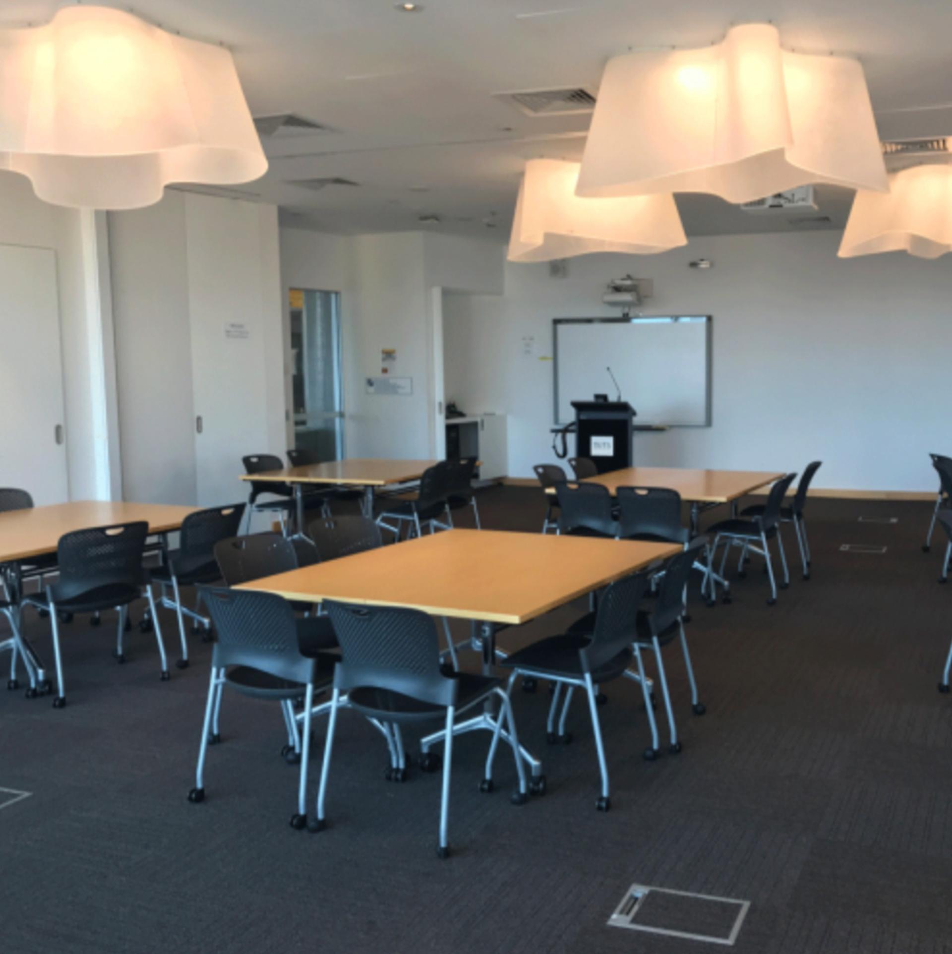 Seminar Classroom (Building 8 and 10)