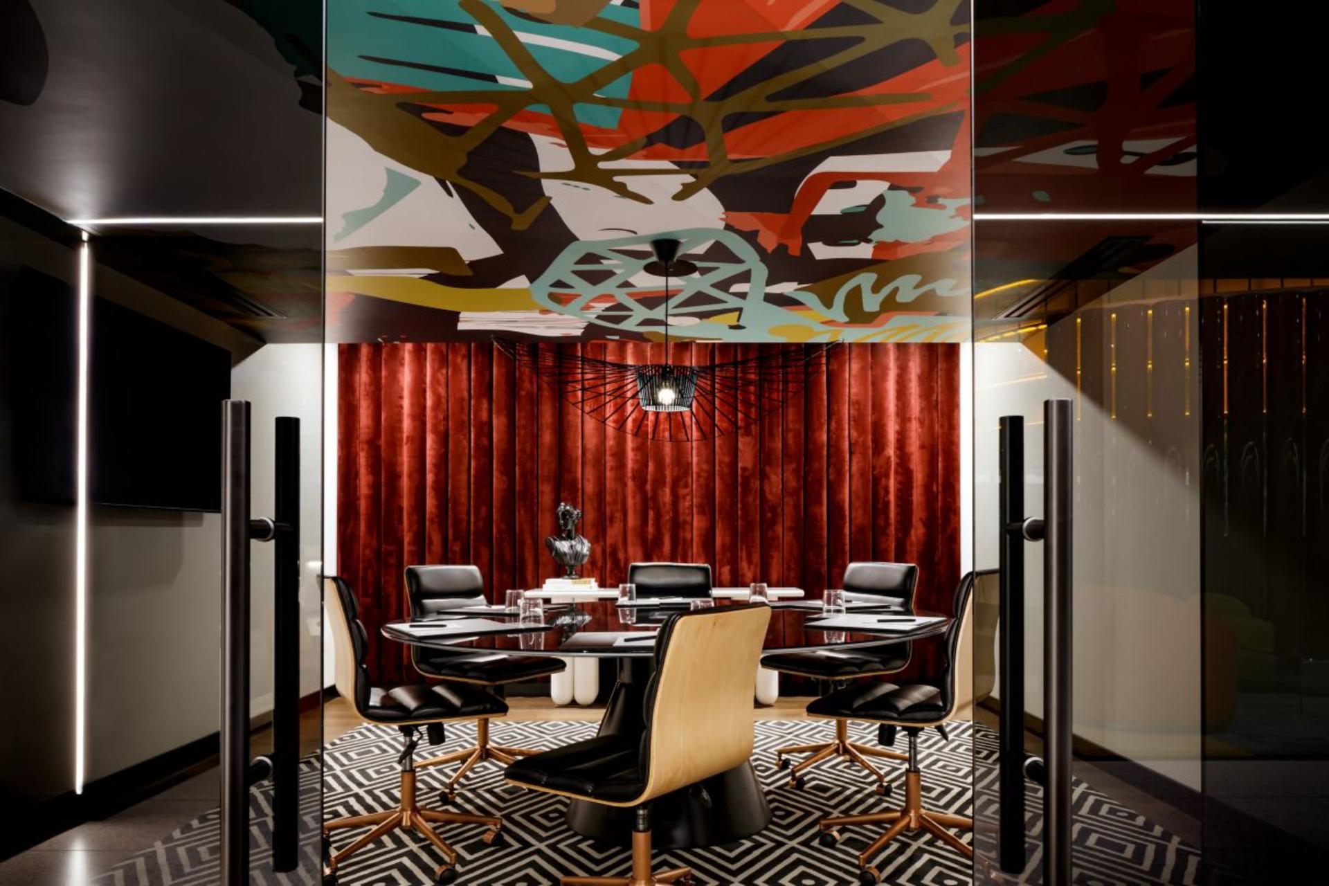 Strategy Room 1	