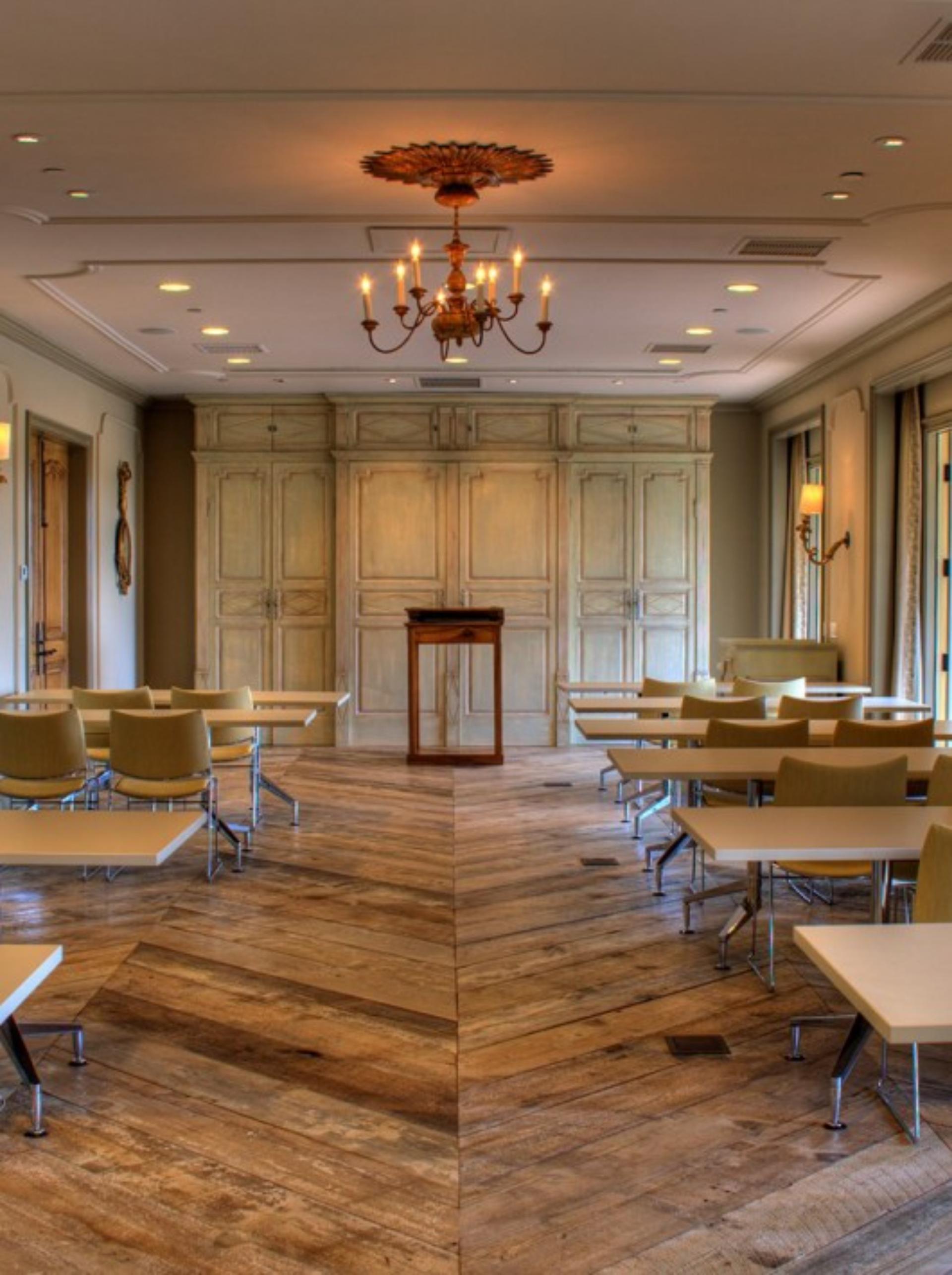 The Lakeview Room