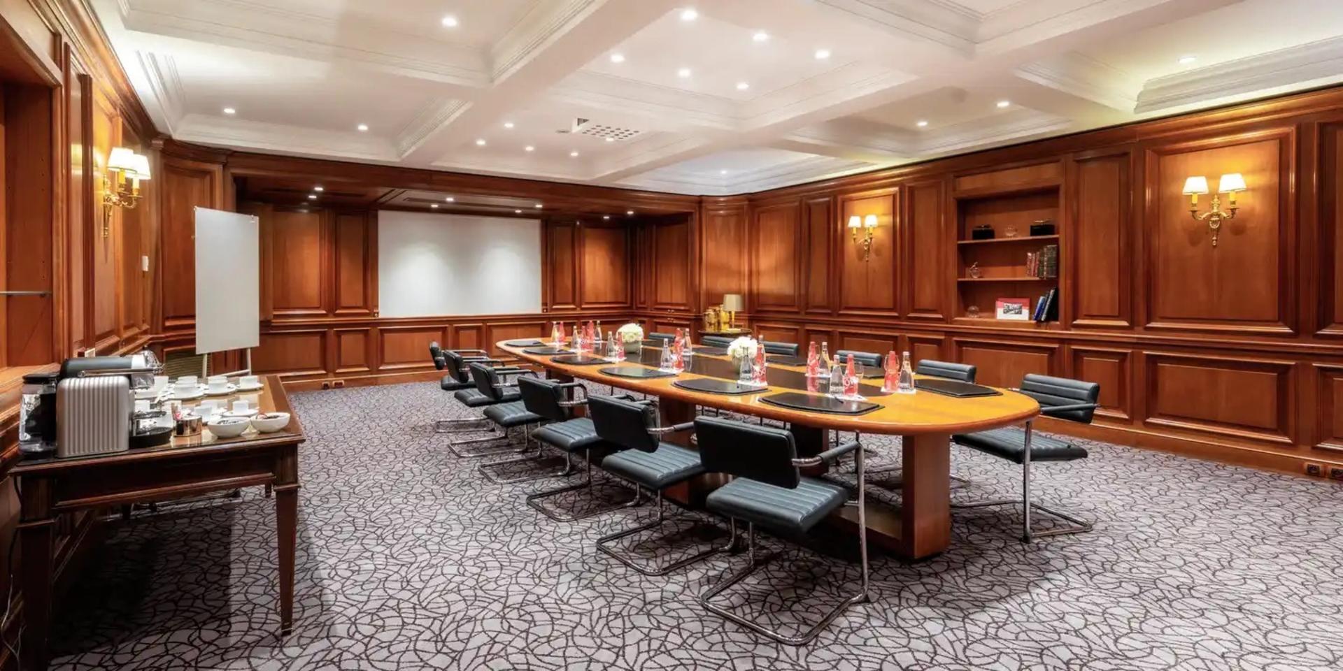 Salon Prince Charles III