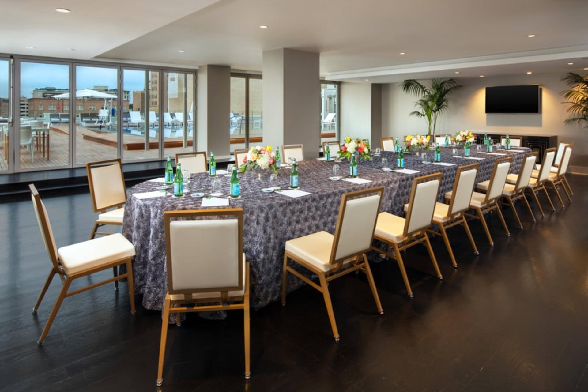 Cascade Room	