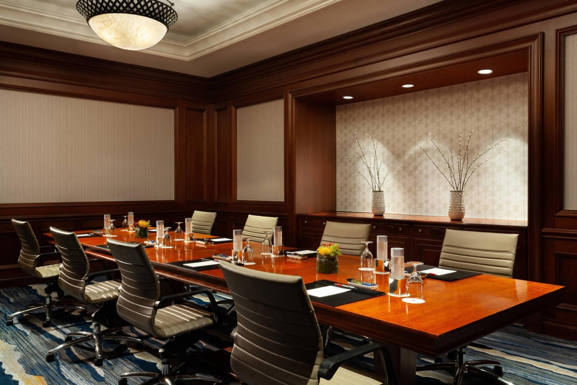 Bayshore Boardroom	