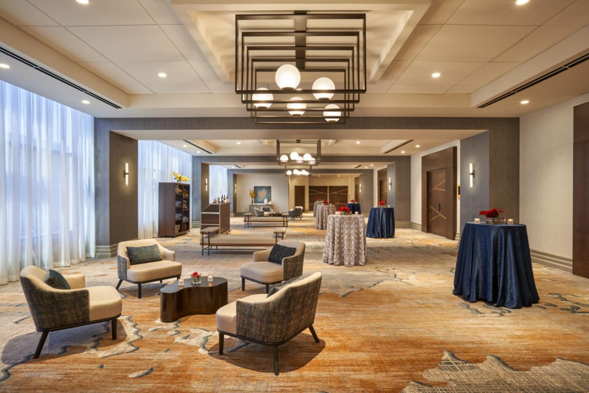 Grand Ballroom Foyer 4	