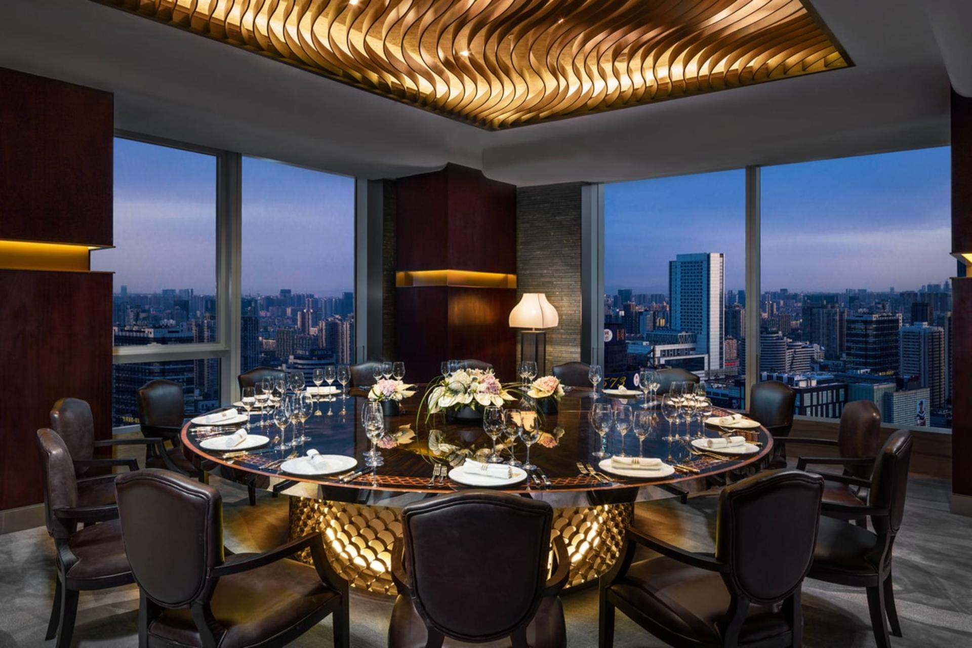 VIP Room	