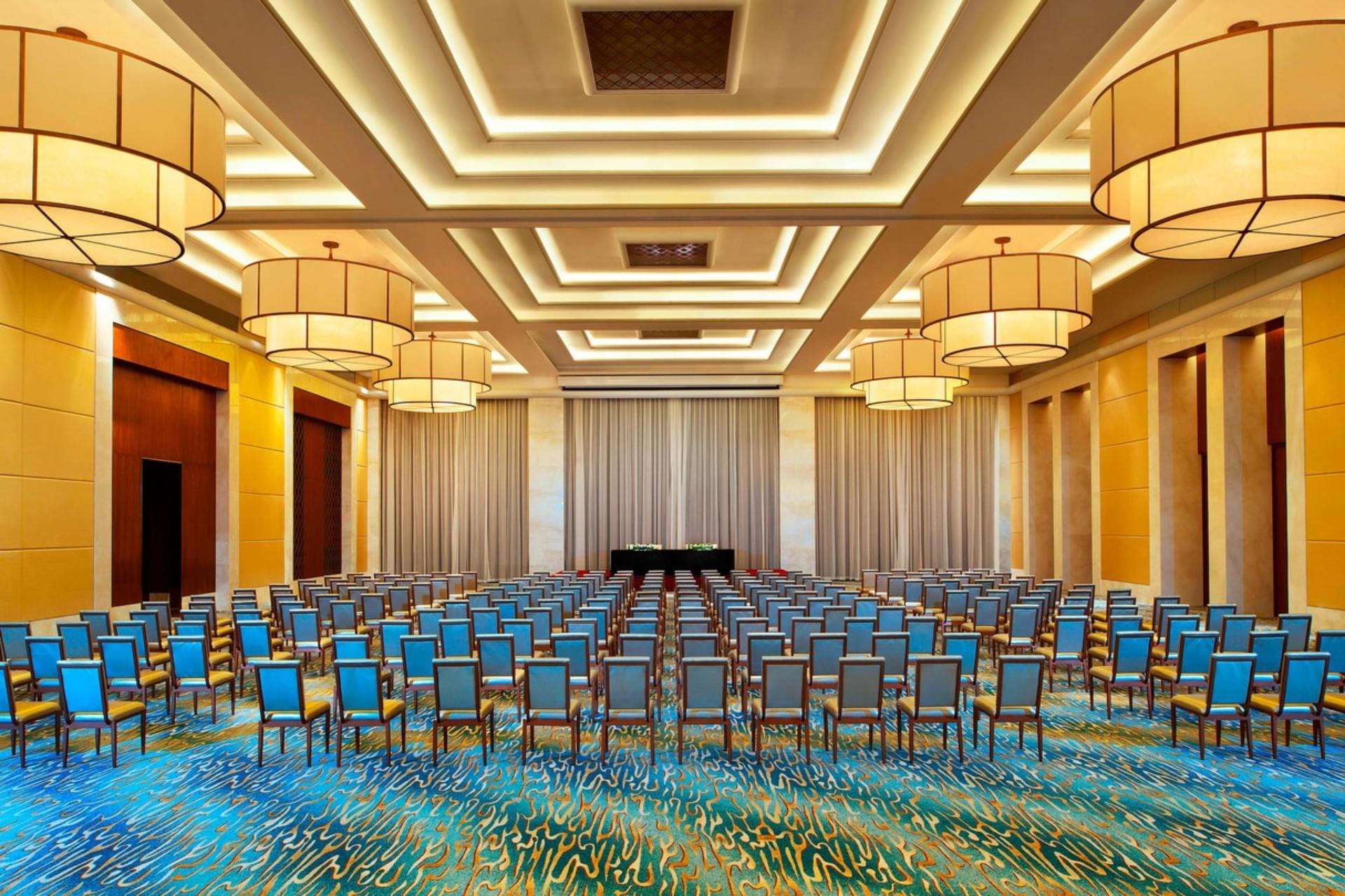 Astor Ballroom 1	