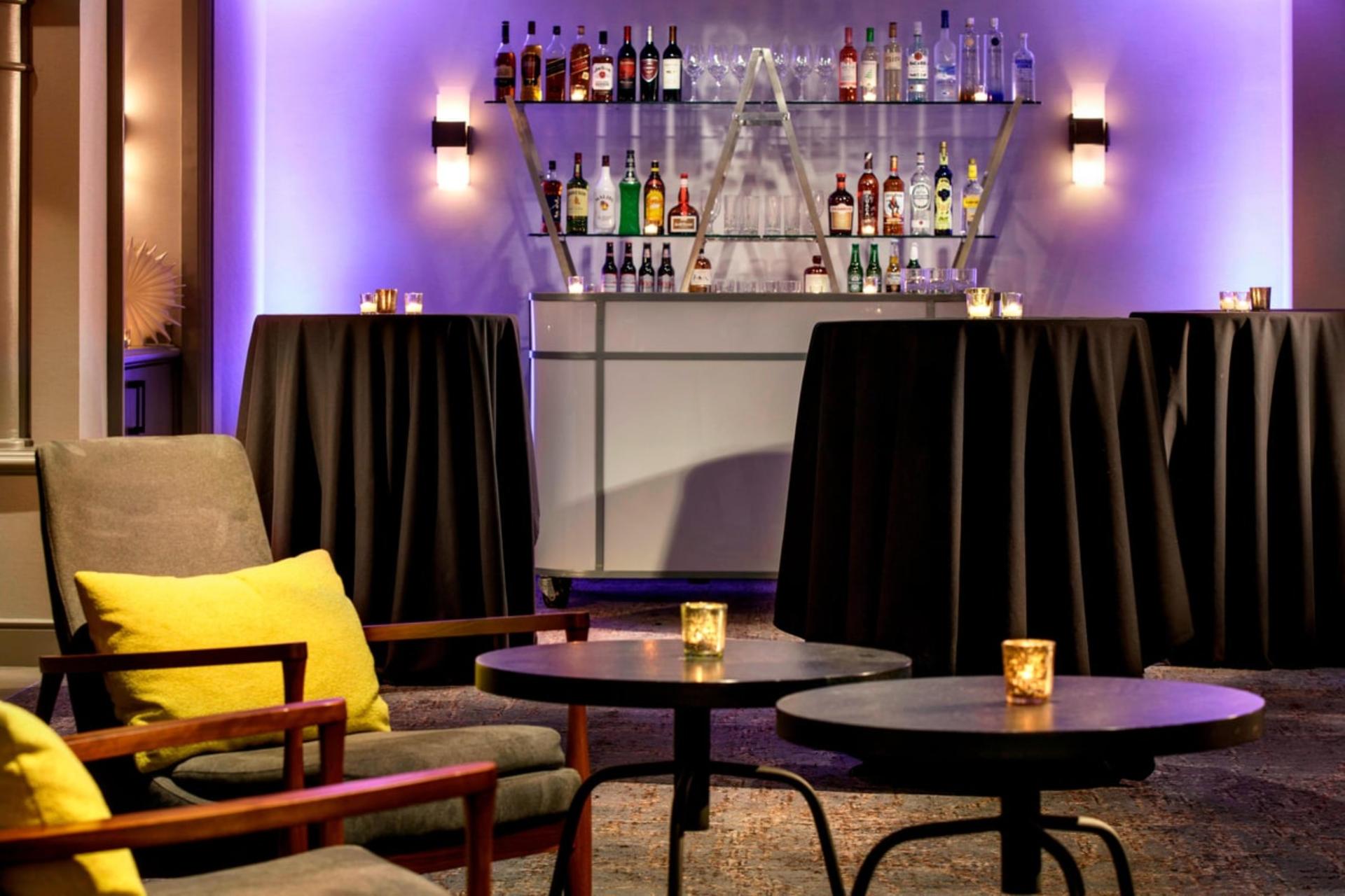 Wilshire Suite A	