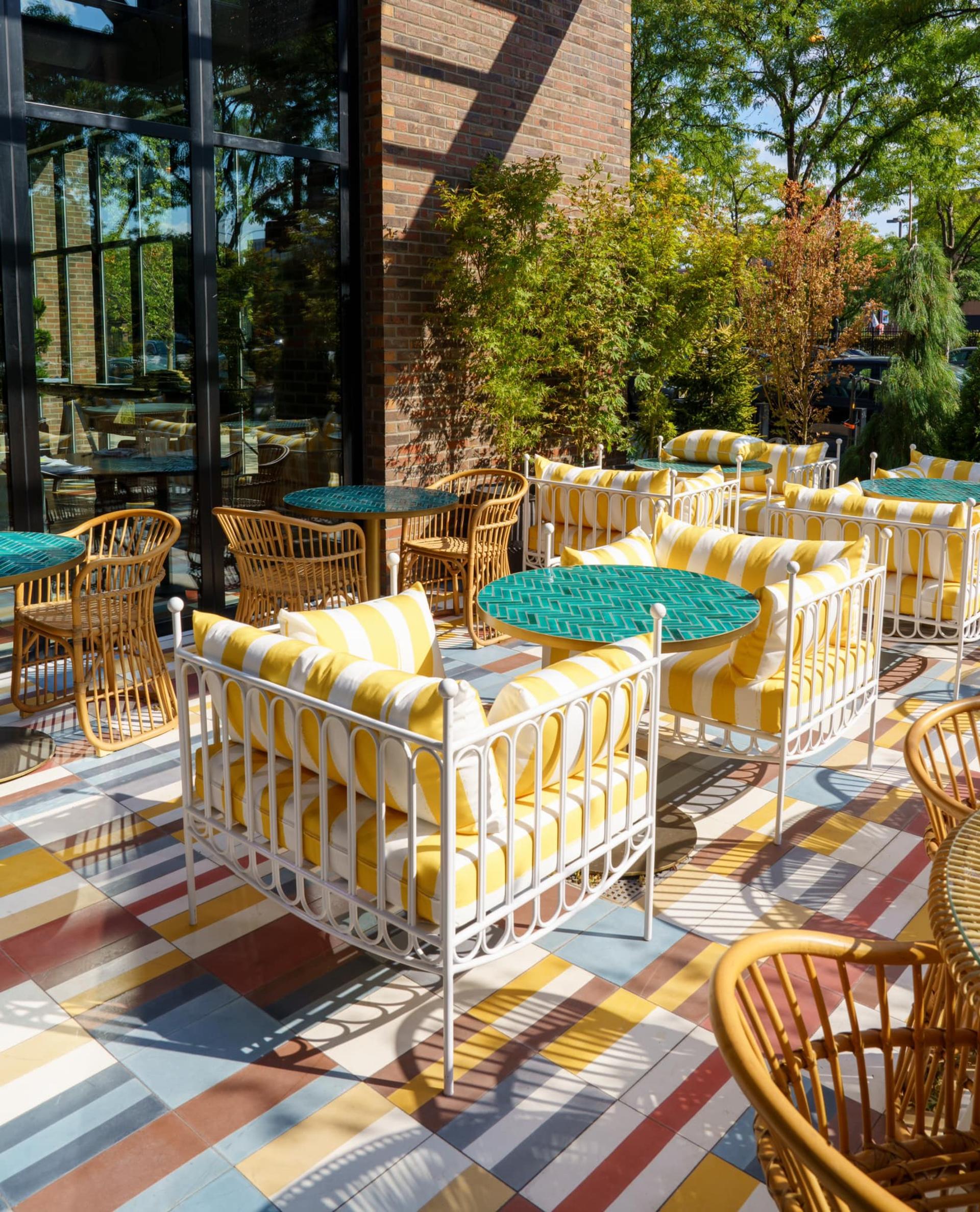 Outdoor Patio & Garden