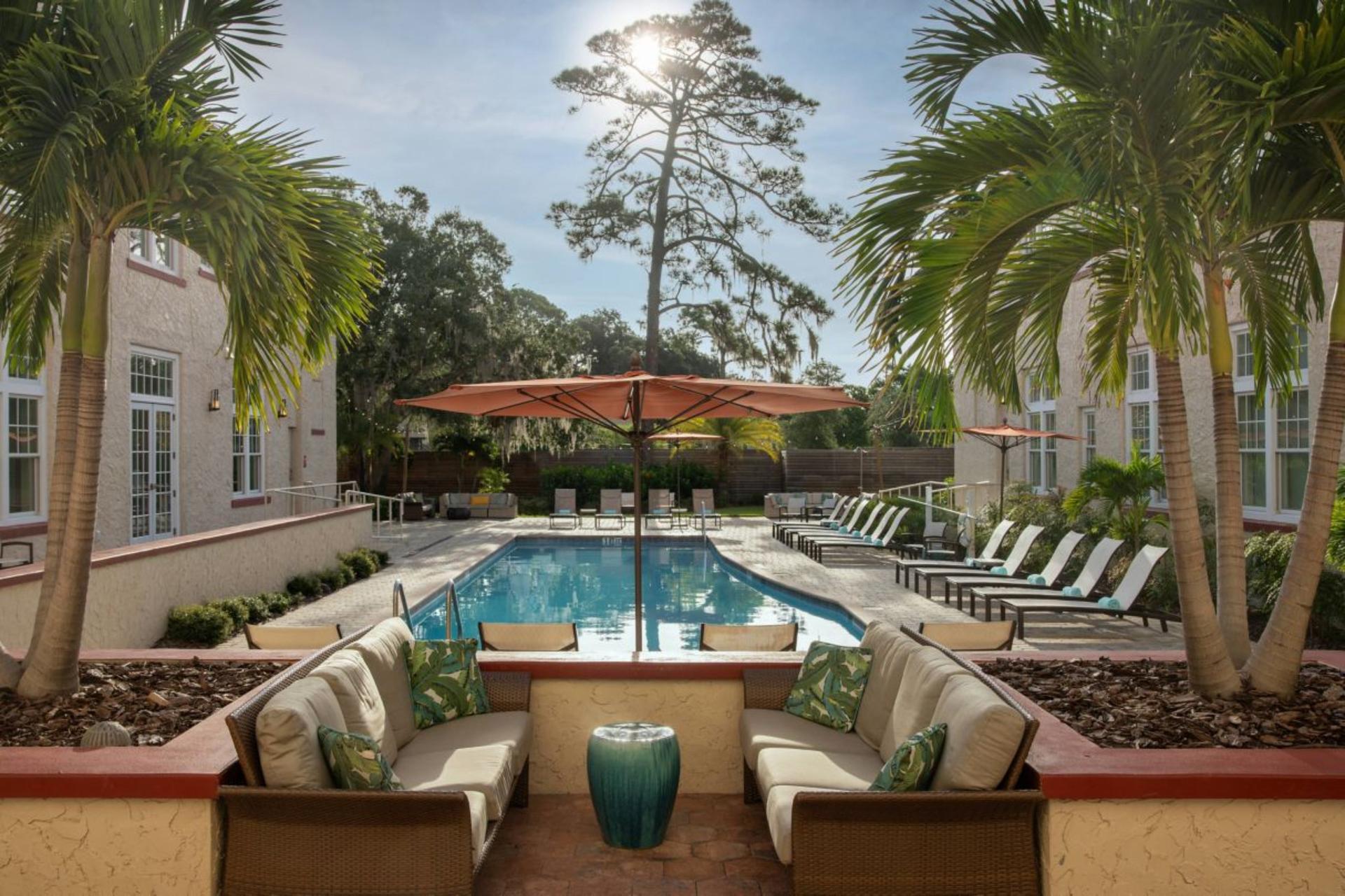 Pool Lawn