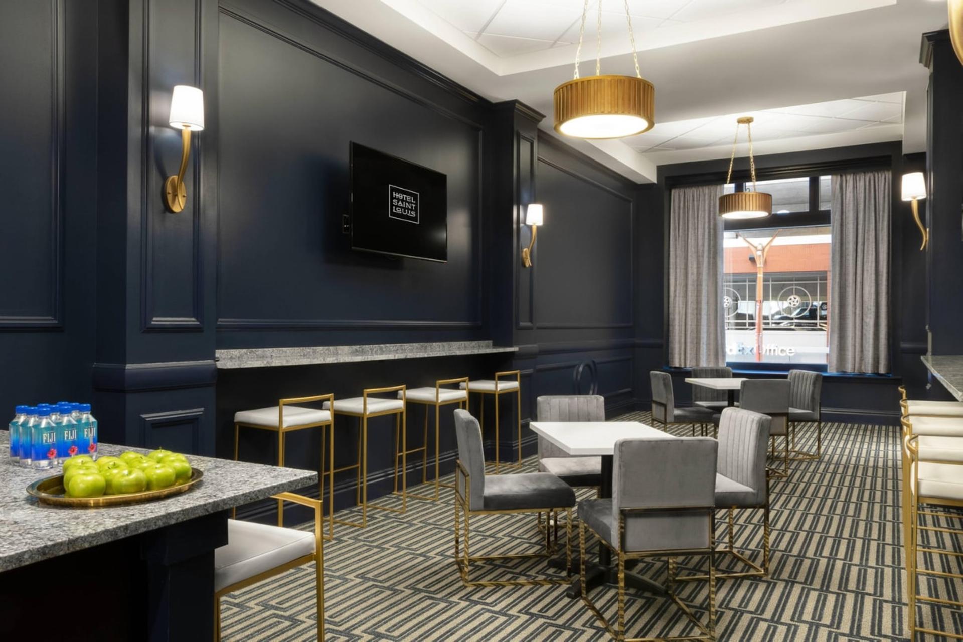 Pre-Function Space	