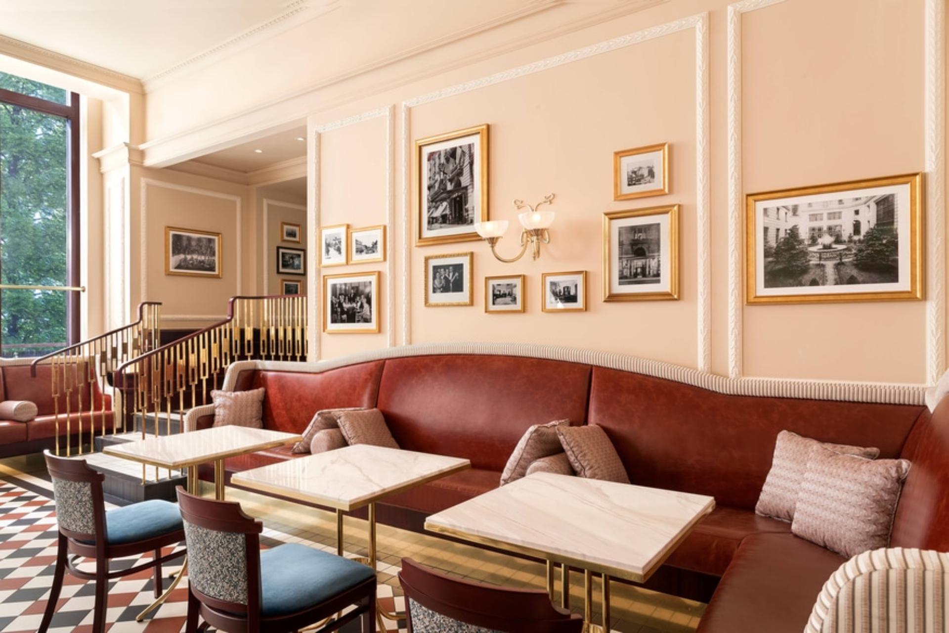 Café Bristol	