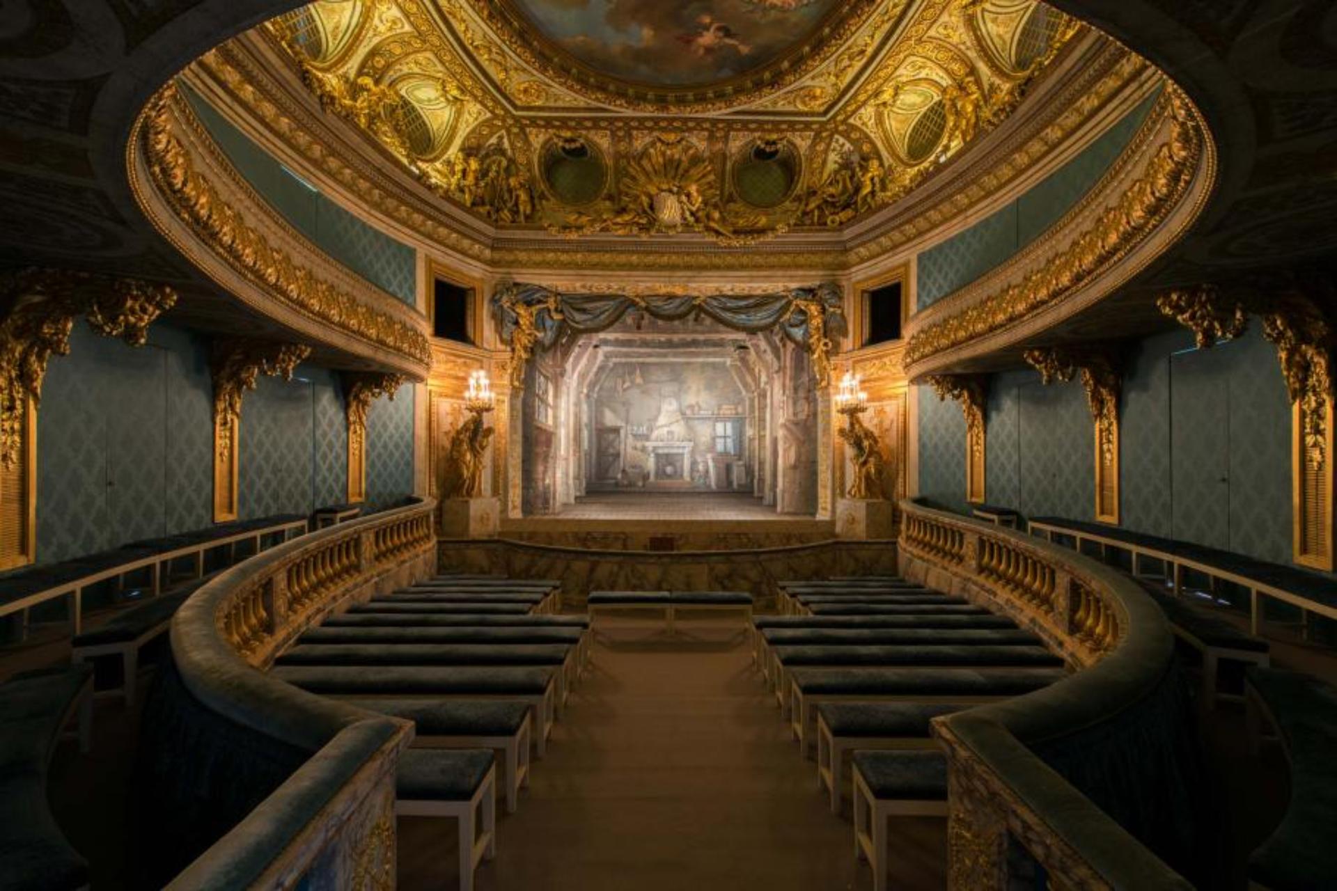 The Queen’s Theatre