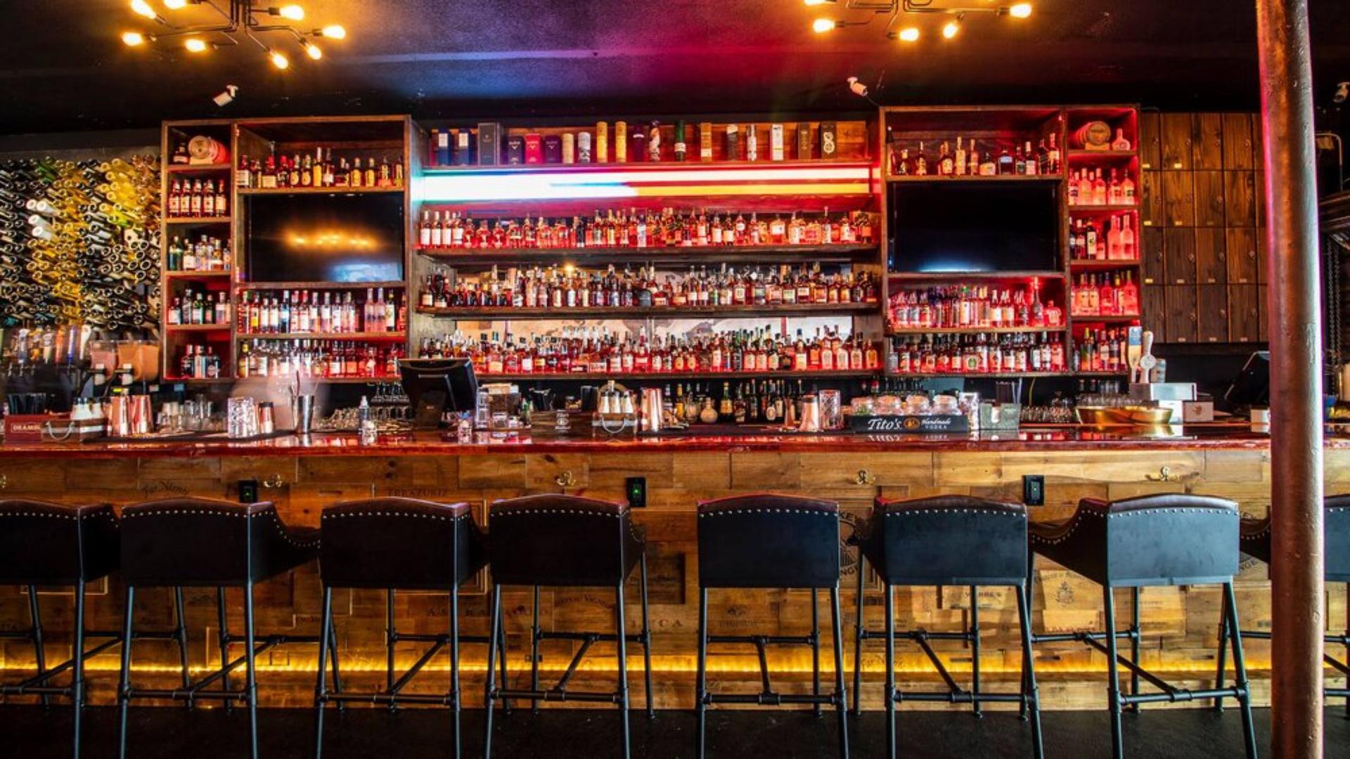 Main Bar & Dining Area