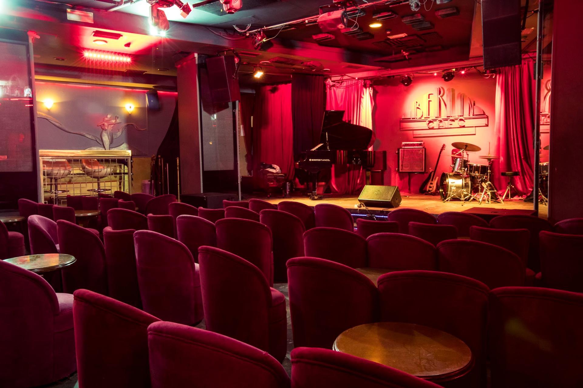Full Buyout of Café Berlín