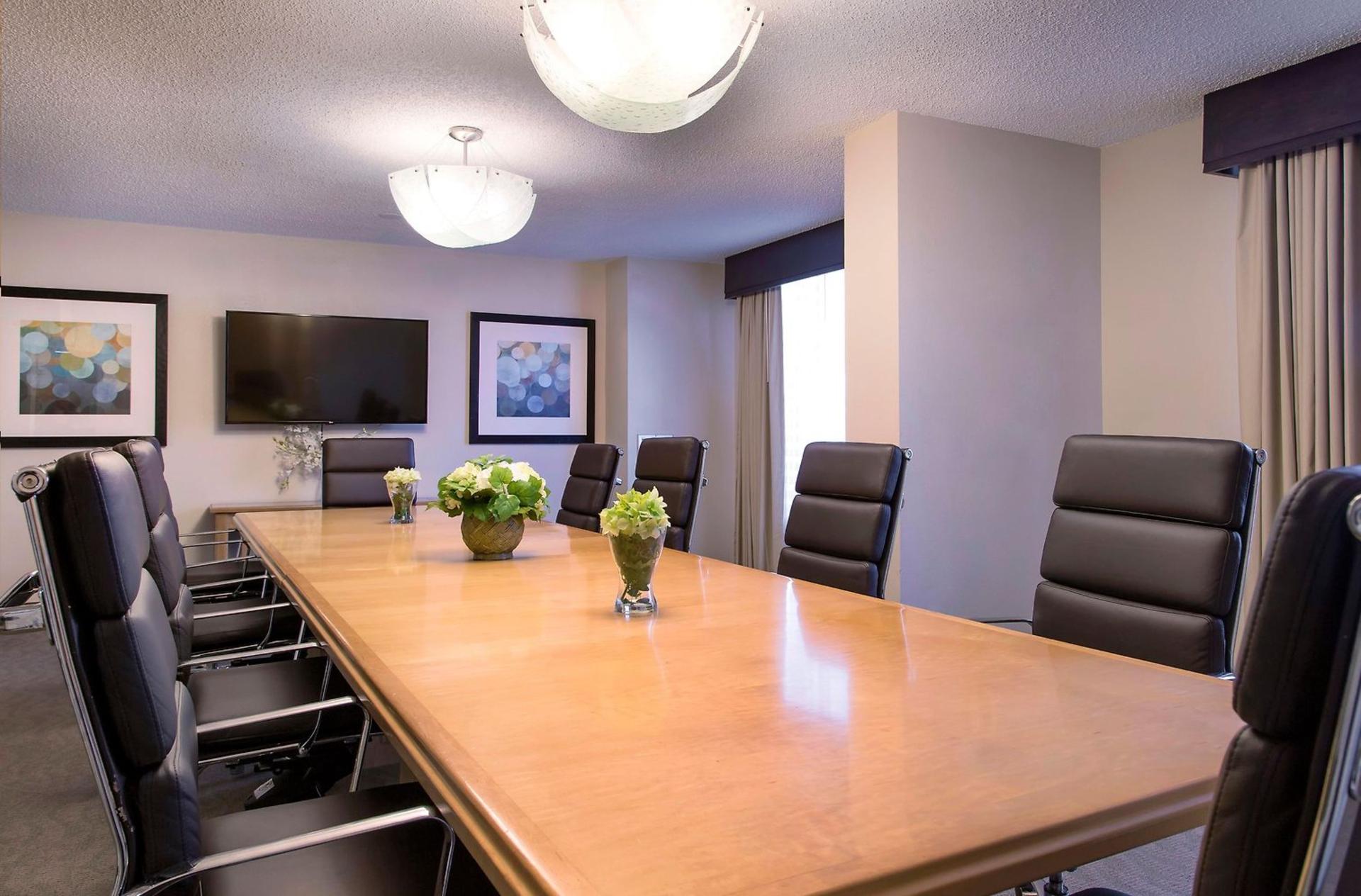 Star's Quarter's Boardroom