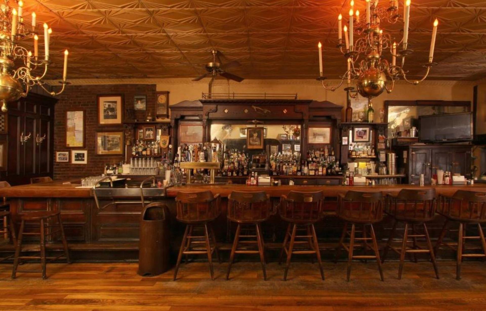 Main Bar and Dining Area 