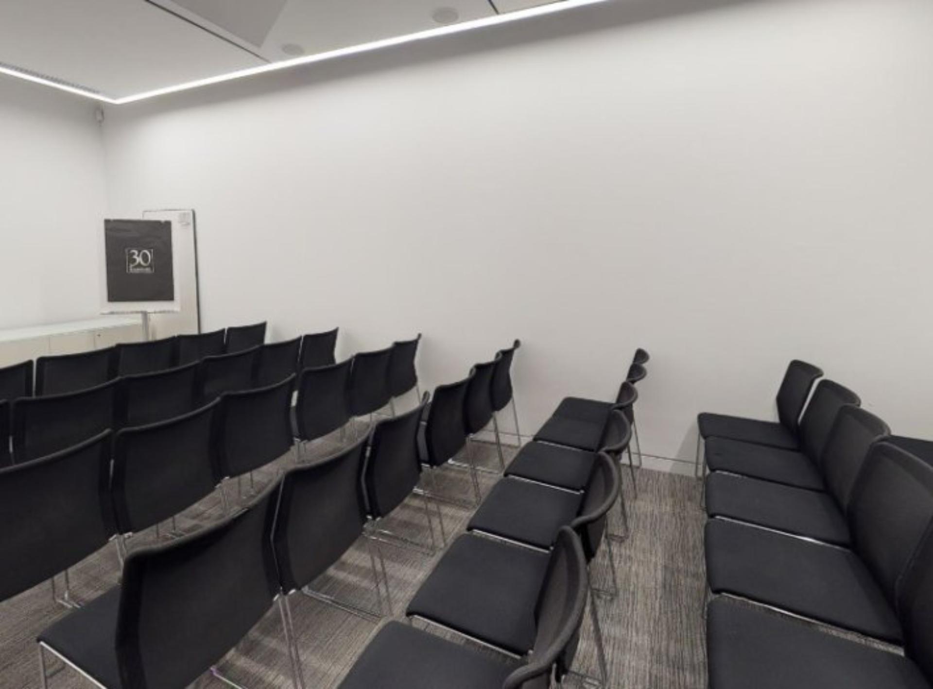 G.18 Meeting Room