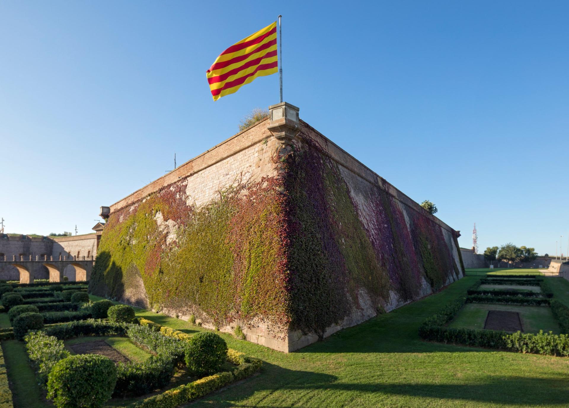 Sant Carles and Santa Amàlia Bulwark Area	