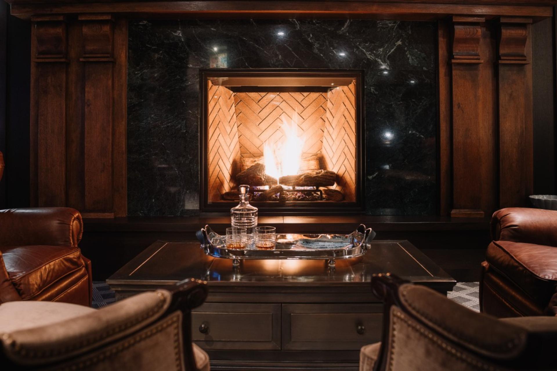 Fireside Lounge