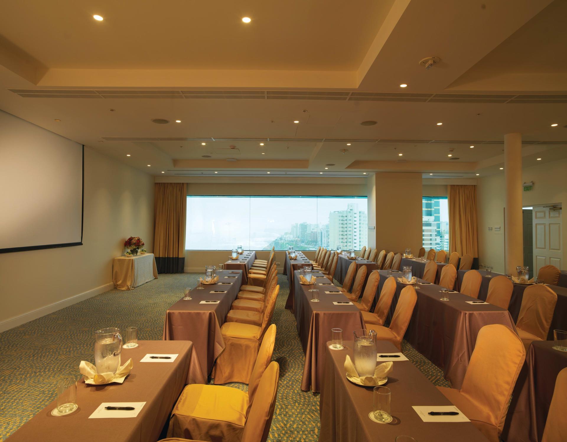 Salón Pacifico