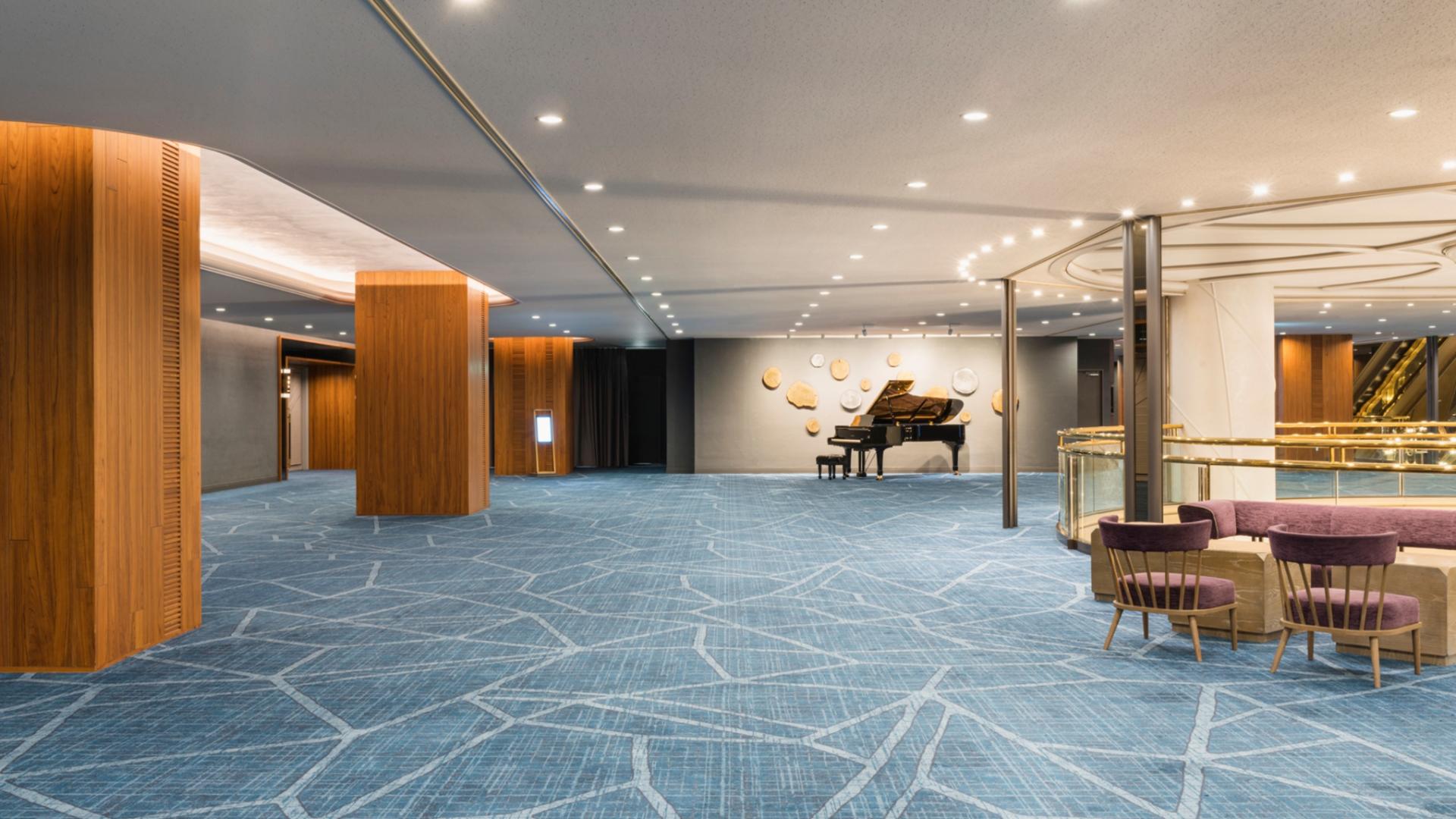 Naniwa  Ballroom Foyer