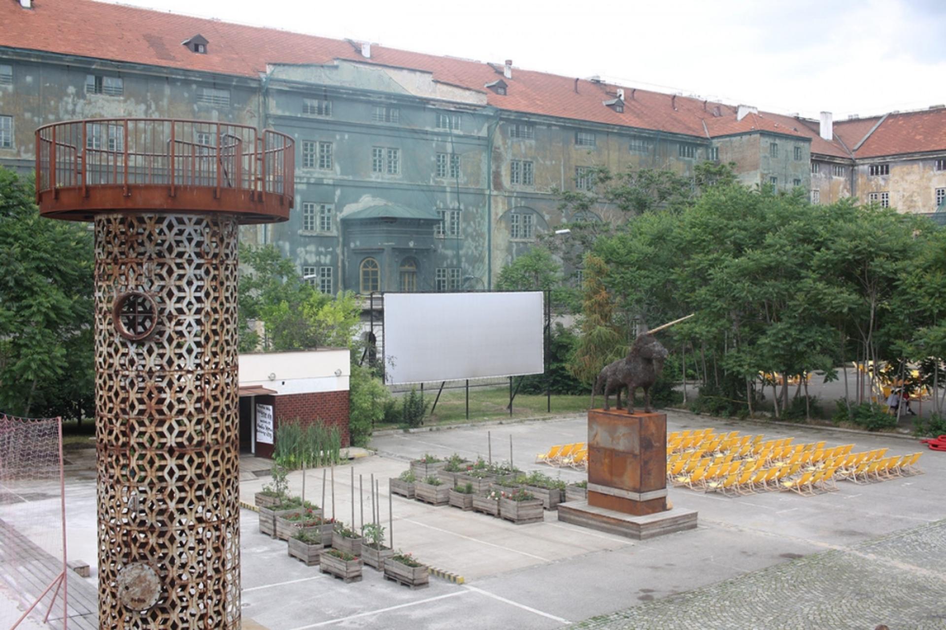 Full Buyout of Kasárna Karlín