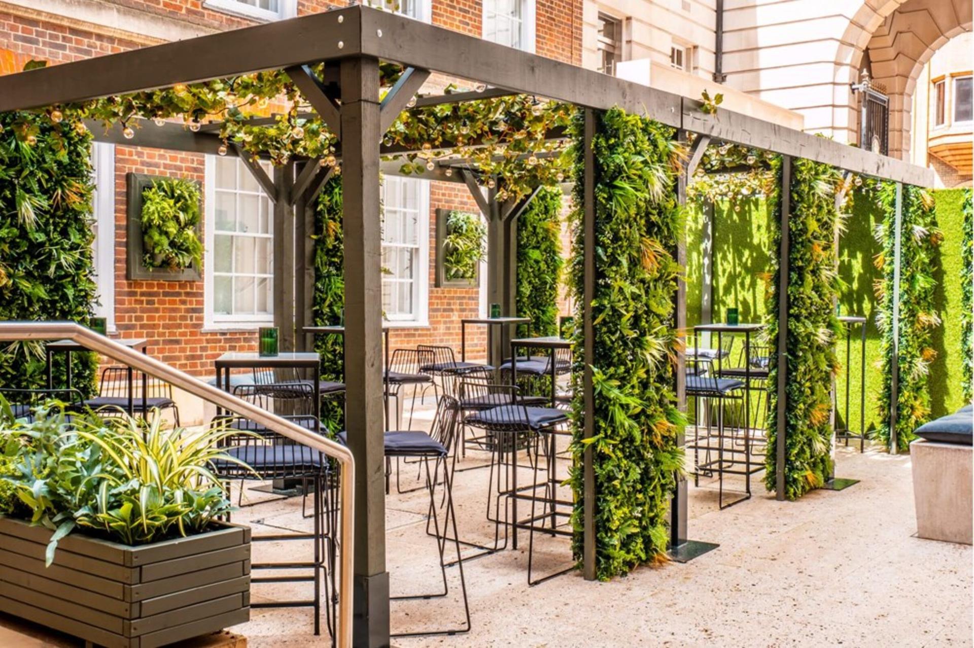 Fleet Street Courtyard