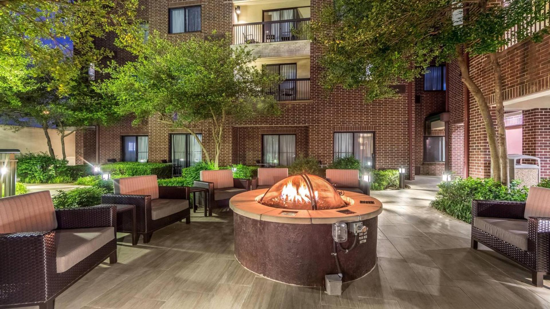 Atrium Terrace