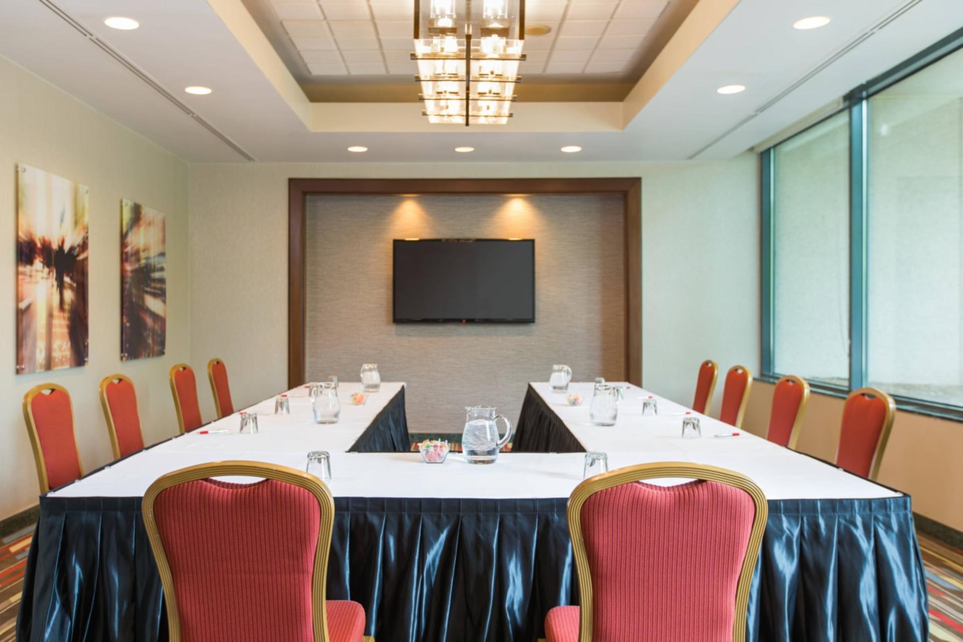Worldgate Conference Room (Social Distancing)