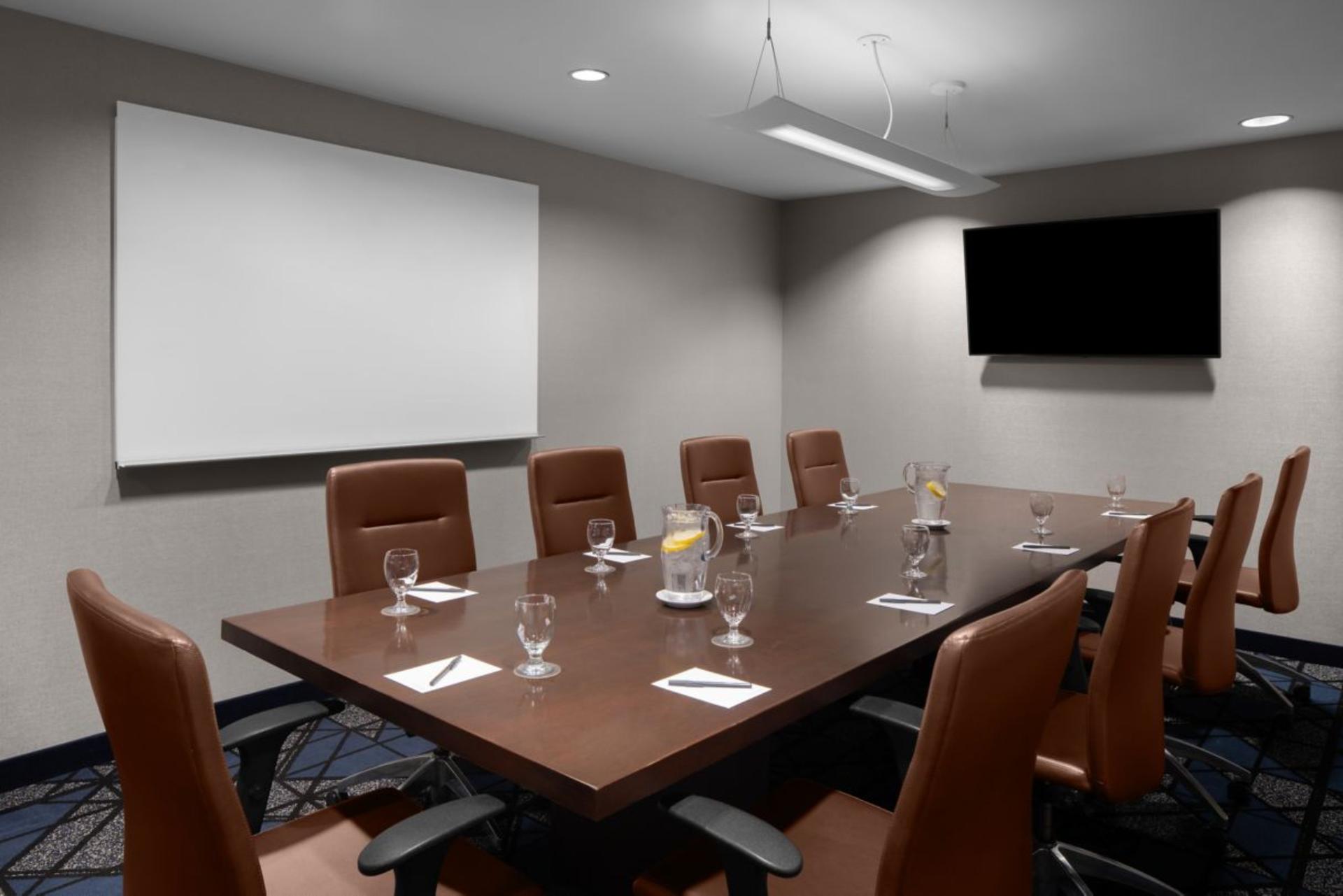 Bistro Boardroom